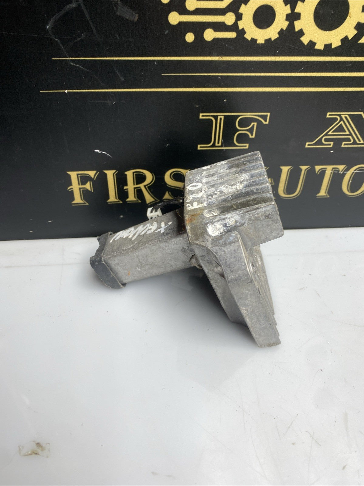 BMW 1 Series F20 Front Right Headlight Control Module - 178422-00