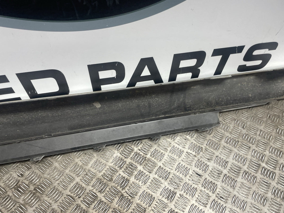 BMW 2 Series Drivers Side Side Skirt O/s Genuine SE  F21 F22 14-19