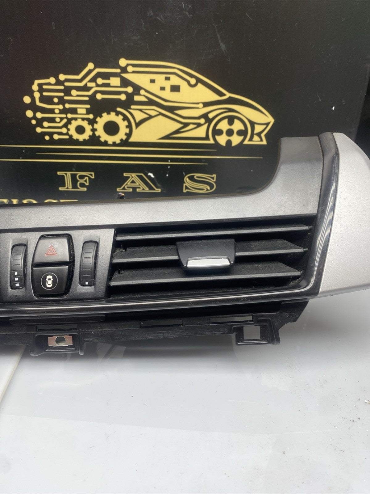 BMW 2 F45 F46 2014-18 DASHBOARD TRIM PANEL AND AIR VENTS