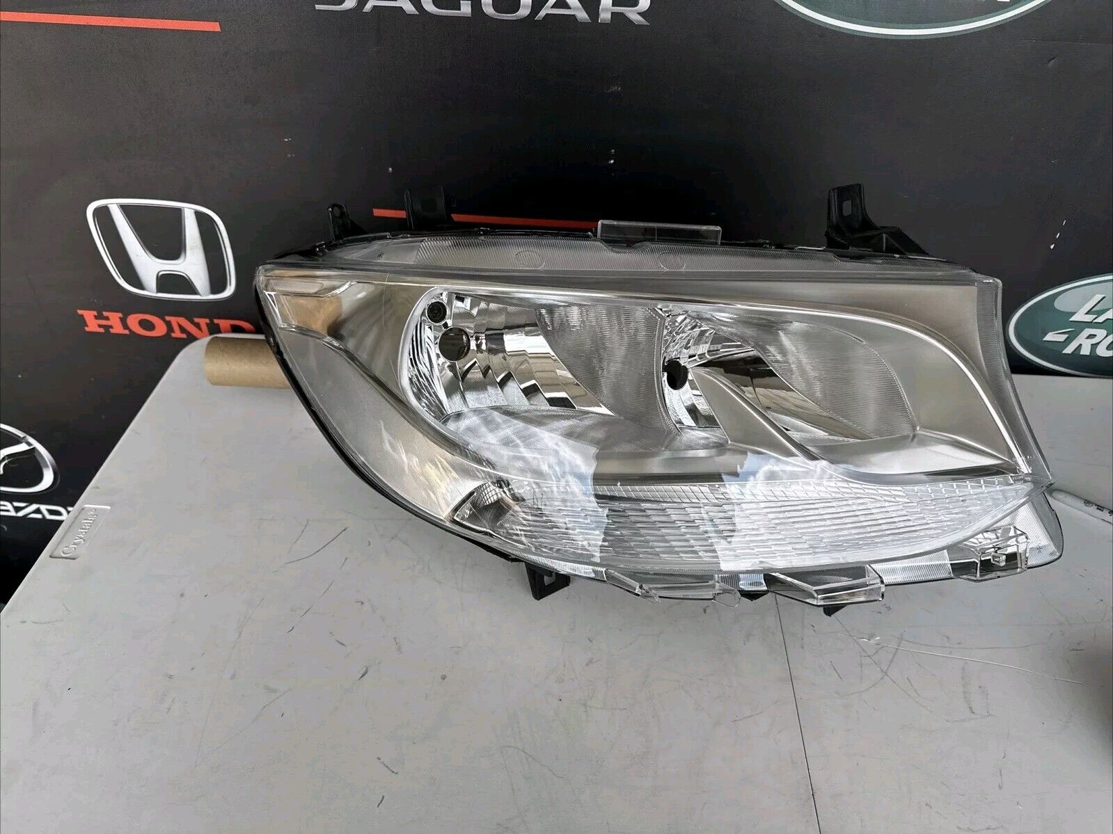 MERCEDES SPRINTER W907/W910 O/S DRIVER SIDE RIGHT FRONT HEADLIGHT A9109060300