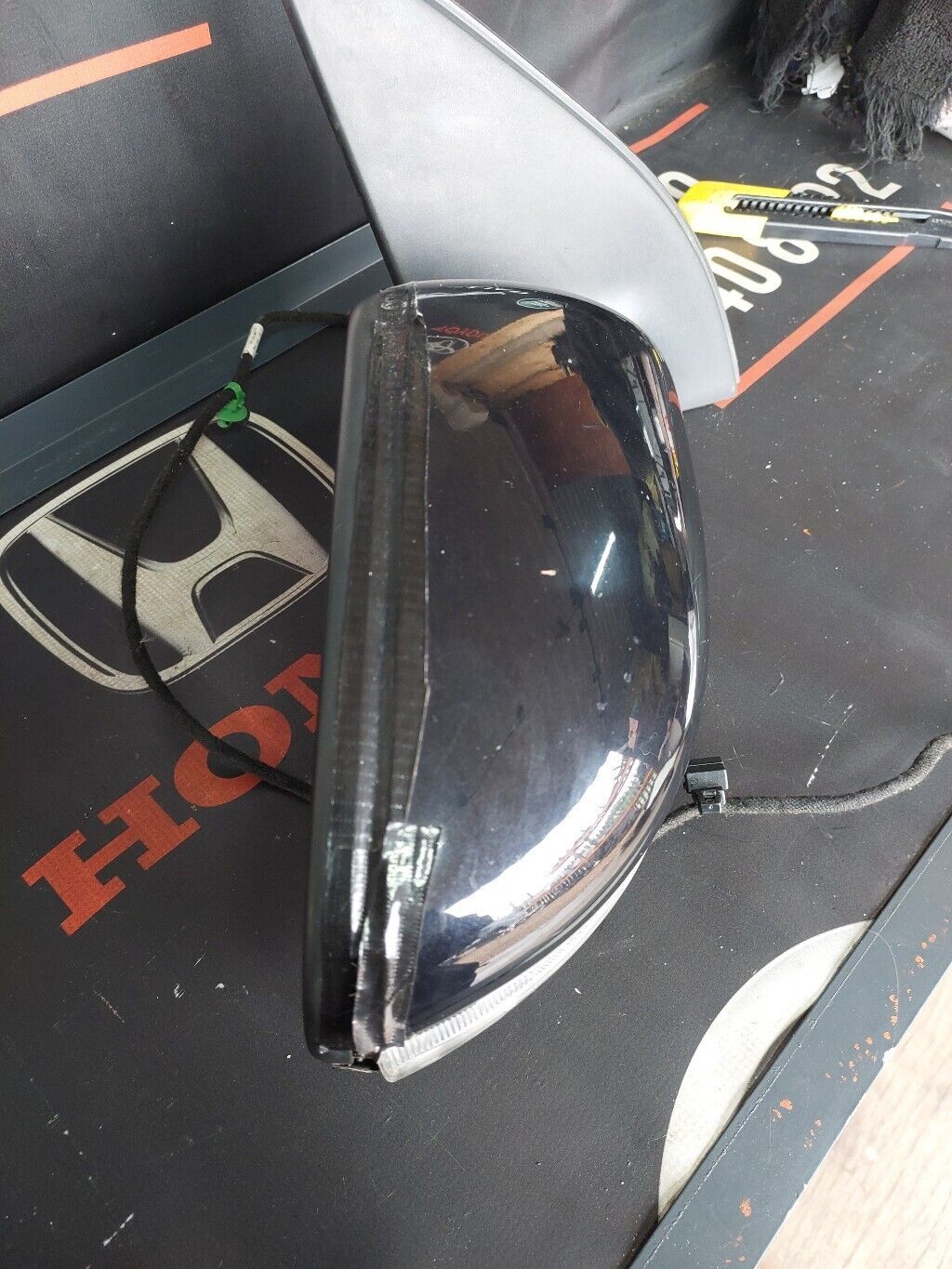VOLKSWAGEN GOLF O/S WING MIRROR 2010