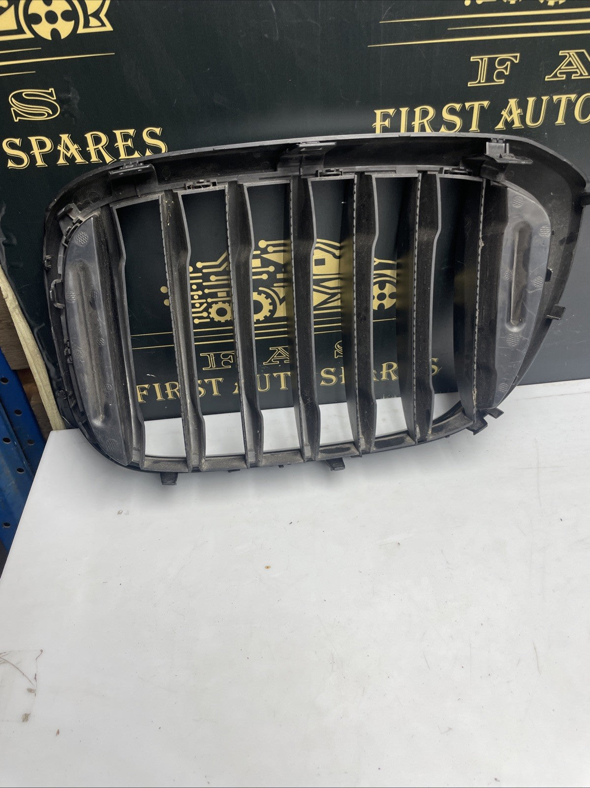 BMW X3 G01 Front Right Grill 7464920 2018