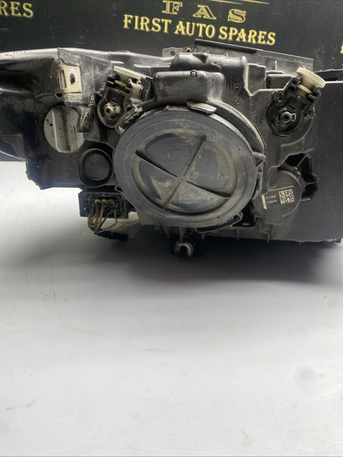 2012-2015 BMW 3 SERIES F30 LEFT FRONT HEADLIGHT HEADLAMP 7259539