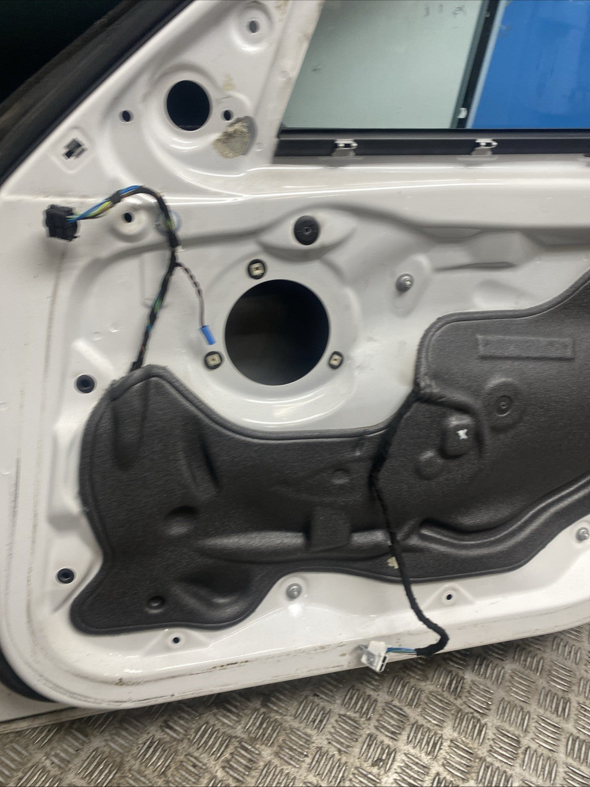 BMW 3 SERIES F31 F30 SALOON ESTATE FRONT DOOR RIGHT DRIVER