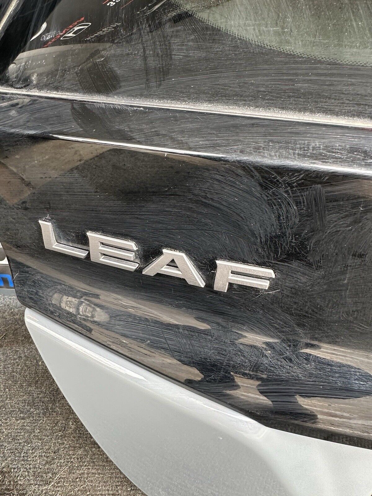 2021 Nissan Leaf  Tailgate 2017-2024