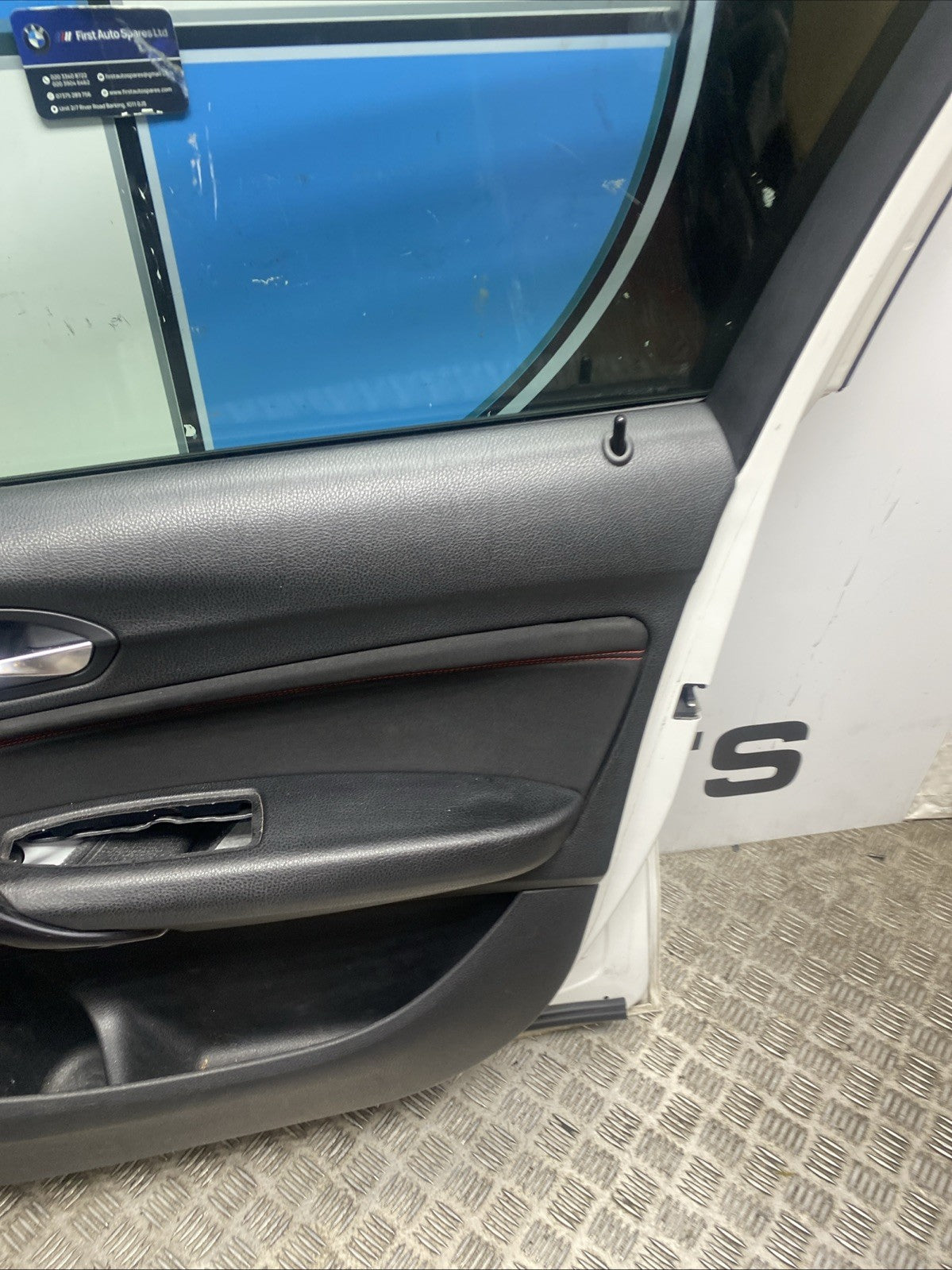 BMW 1 SERIES DOOR FRONT RIGHT DRIVER SIDE F20 2011-2019