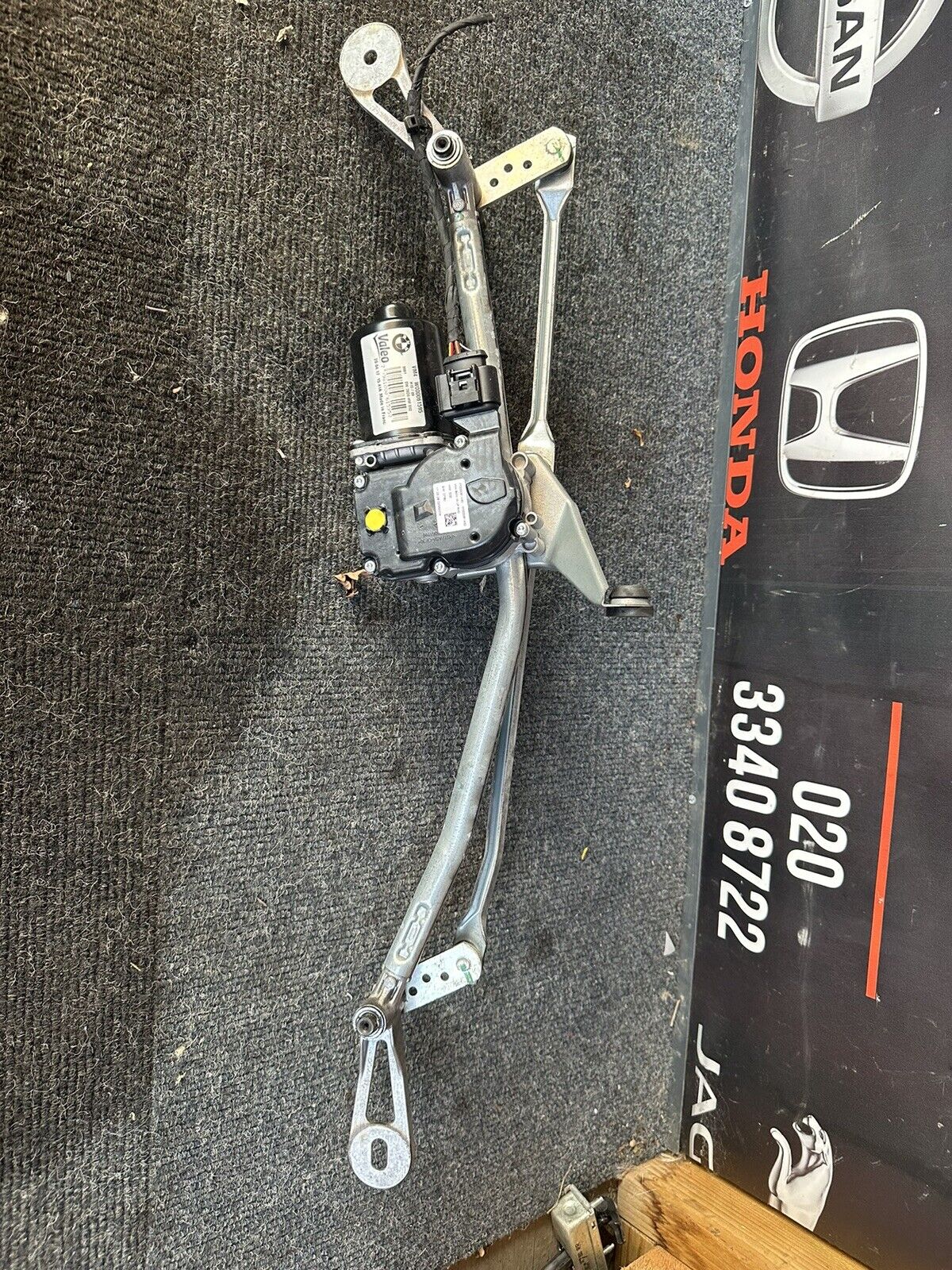 wiper motor wiper linkage BMW G30 G31 F90 M5