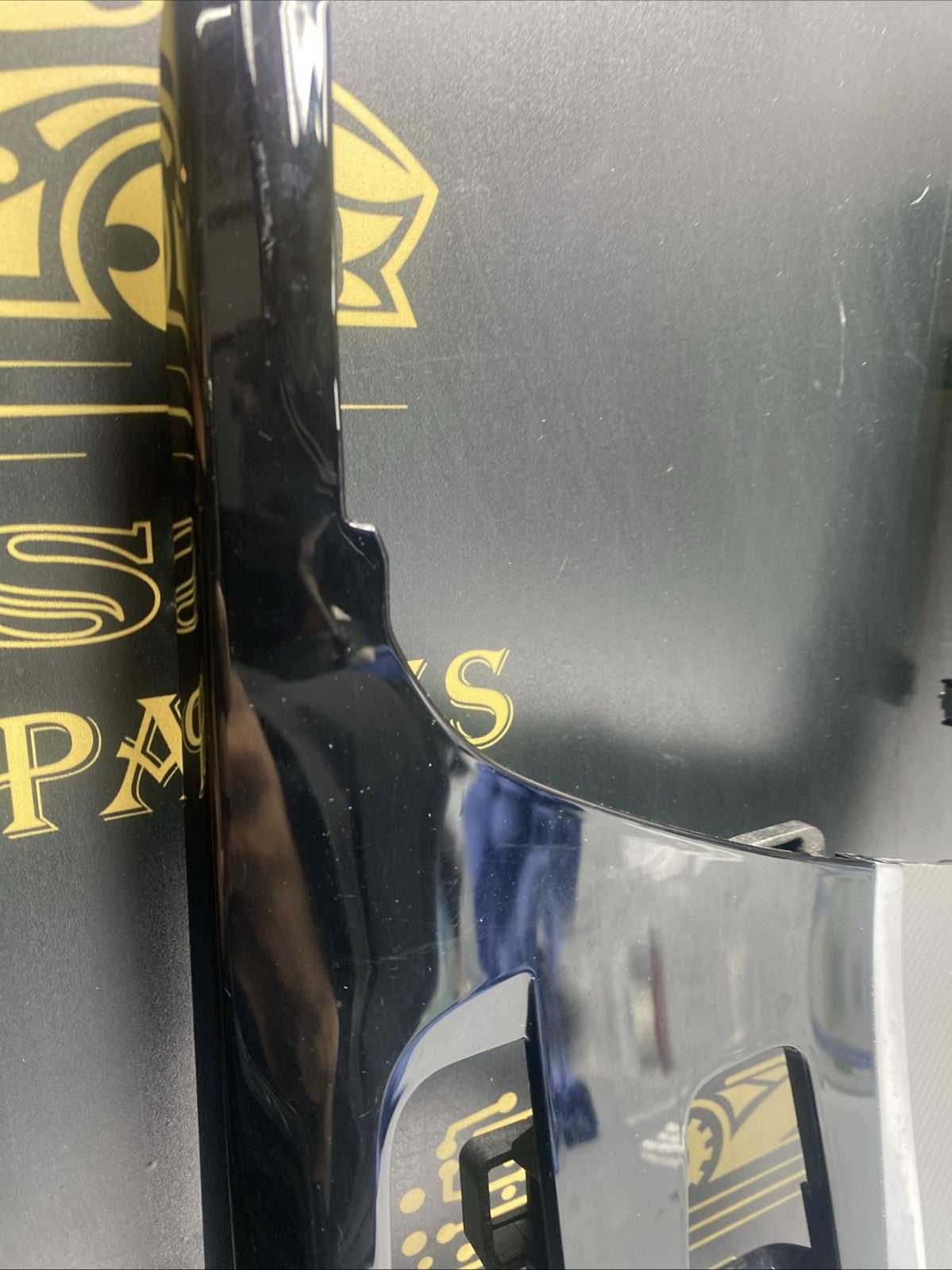 BMW F90 Center Console Trim 8069342 Petrol 2019 33196215