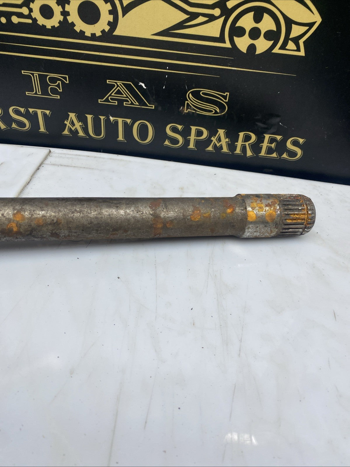BMW X1 E84 2.0D N47 AUTO FRONT DRIVESHAFT DRIVER RIGHT 7591682