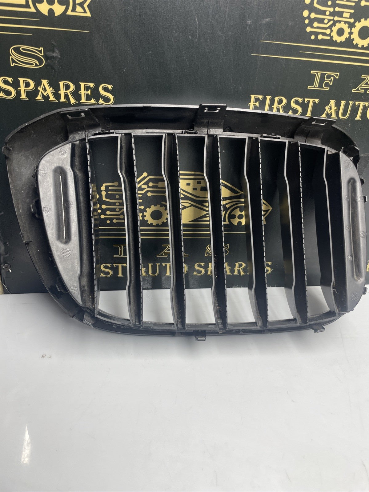 BMW X3 G01 Front Left Kidney Grille 51137440853 7440853