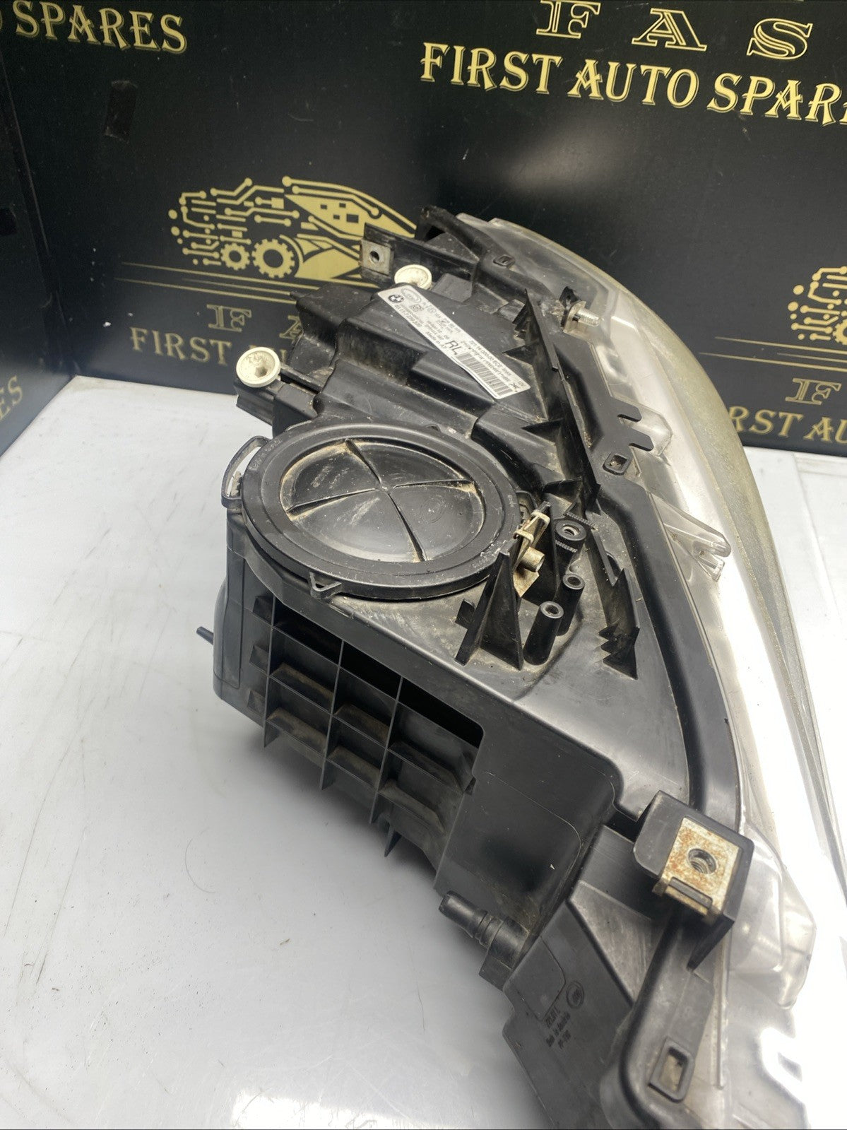 2012-2015 BMW 3 SERIES F30 LEFT FRONT HEADLIGHT HEADLAMP 7259539