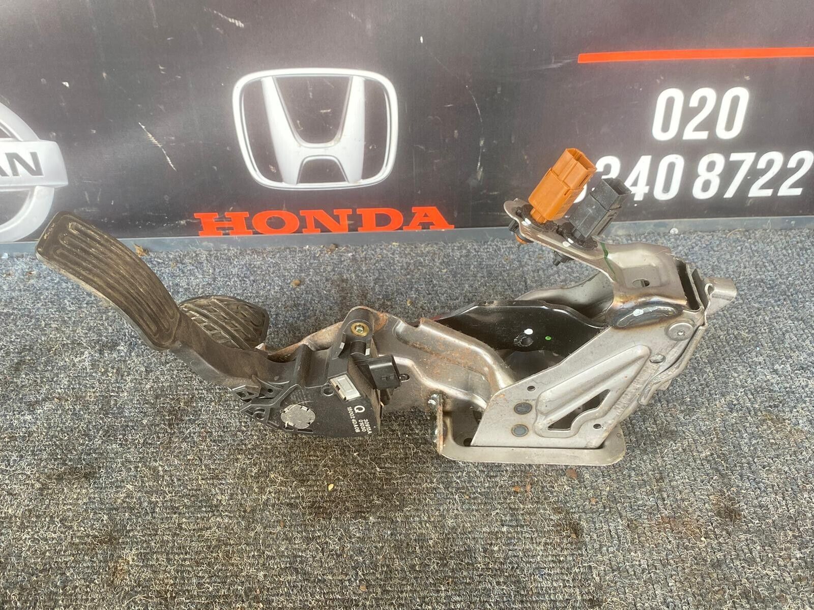 NISSAN JUKE 2018 ACCELERATOR & BRAKE PEDAL COMBINATION