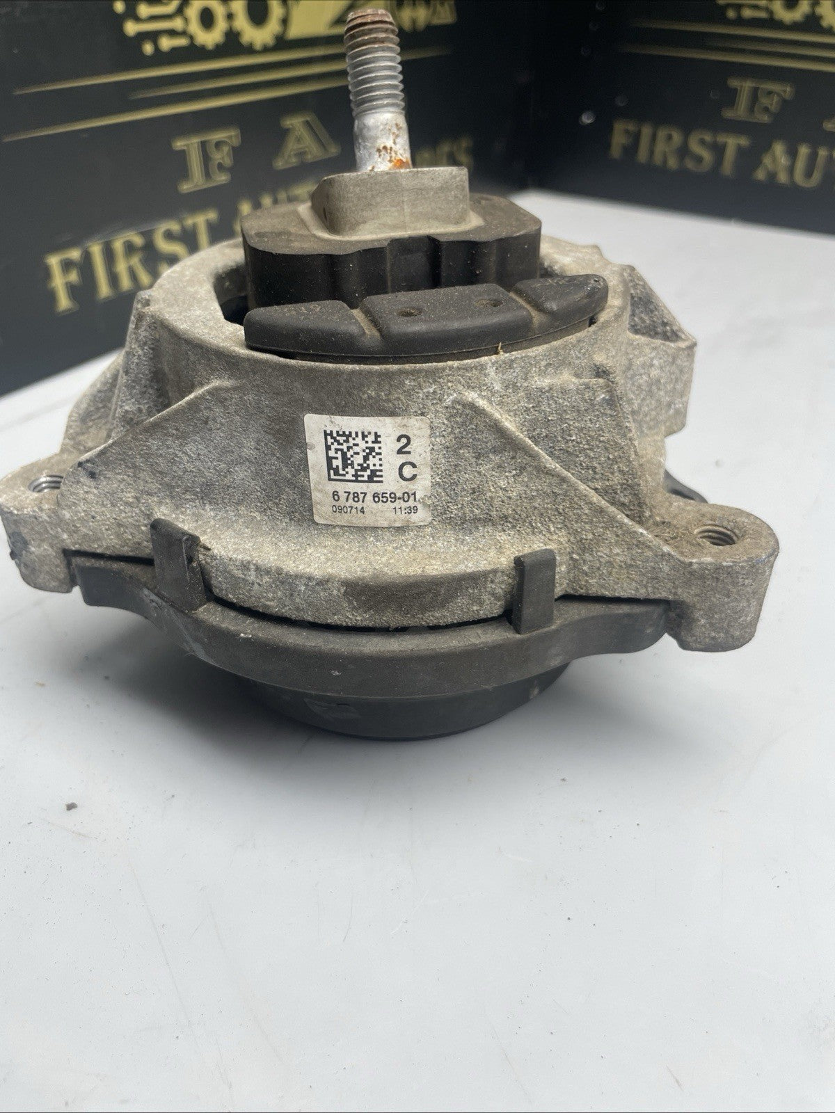 BMW 1 Series Engine Mount Left Side 6787659 F20 F21 F22 F30 F32 F36