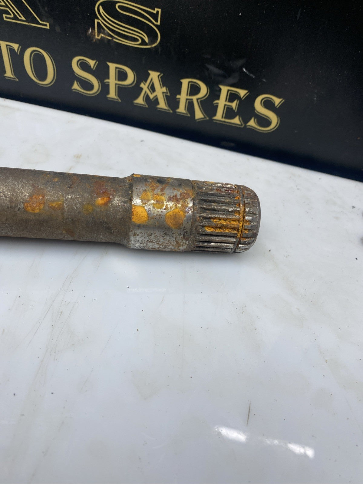 BMW X1 E84 2.0D N47 AUTO FRONT DRIVESHAFT DRIVER RIGHT 7591682