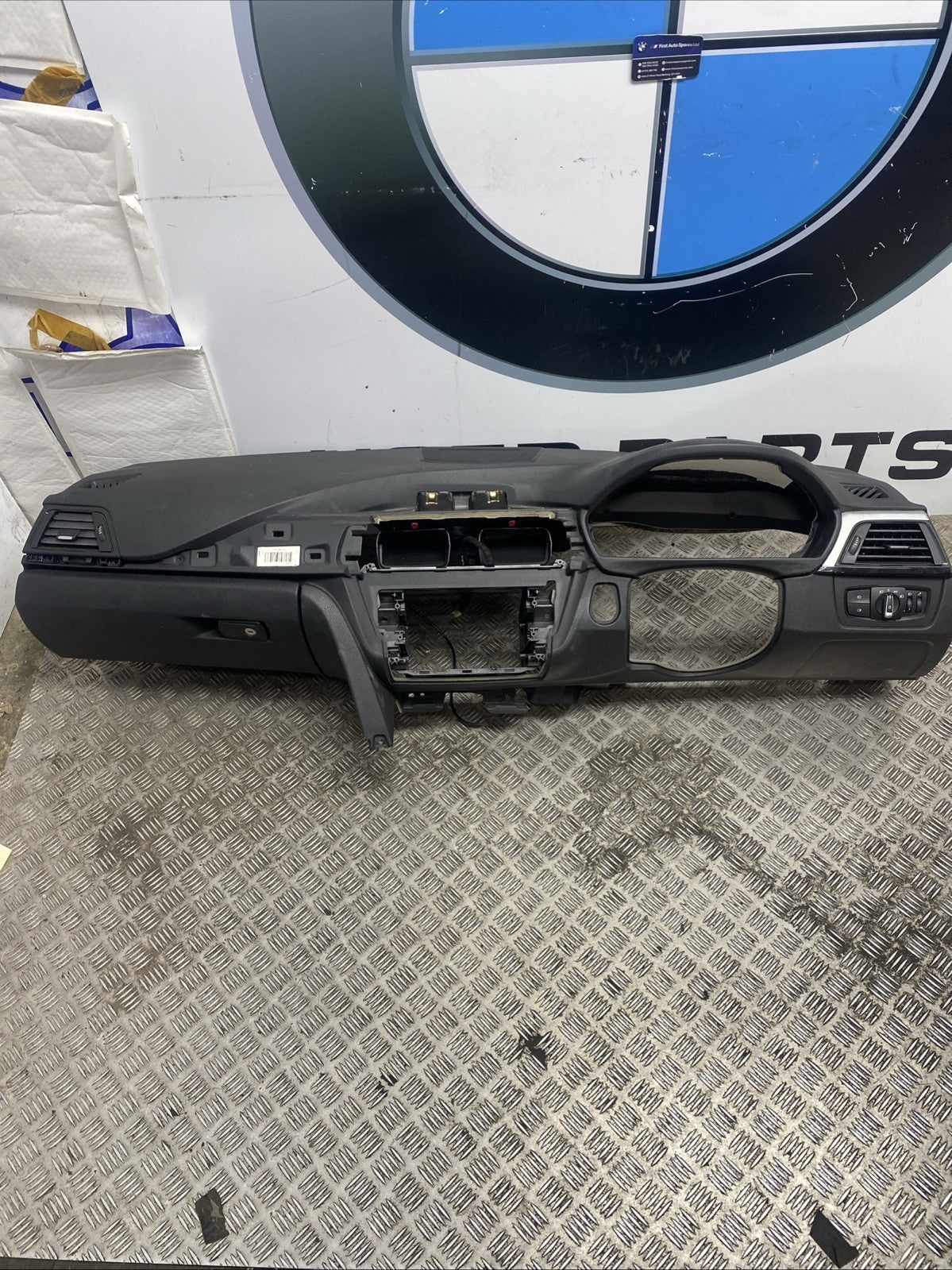 BMW 3 SERIES HARMAN KARDON DASHBOARD PANEL F30 F31 F32 F33 F36