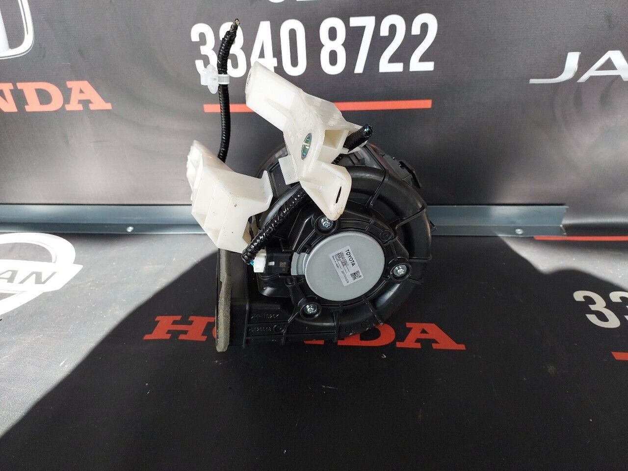TOYOTA YARIS HYBRID BATTERY COOLING FAN MOTOR 2022