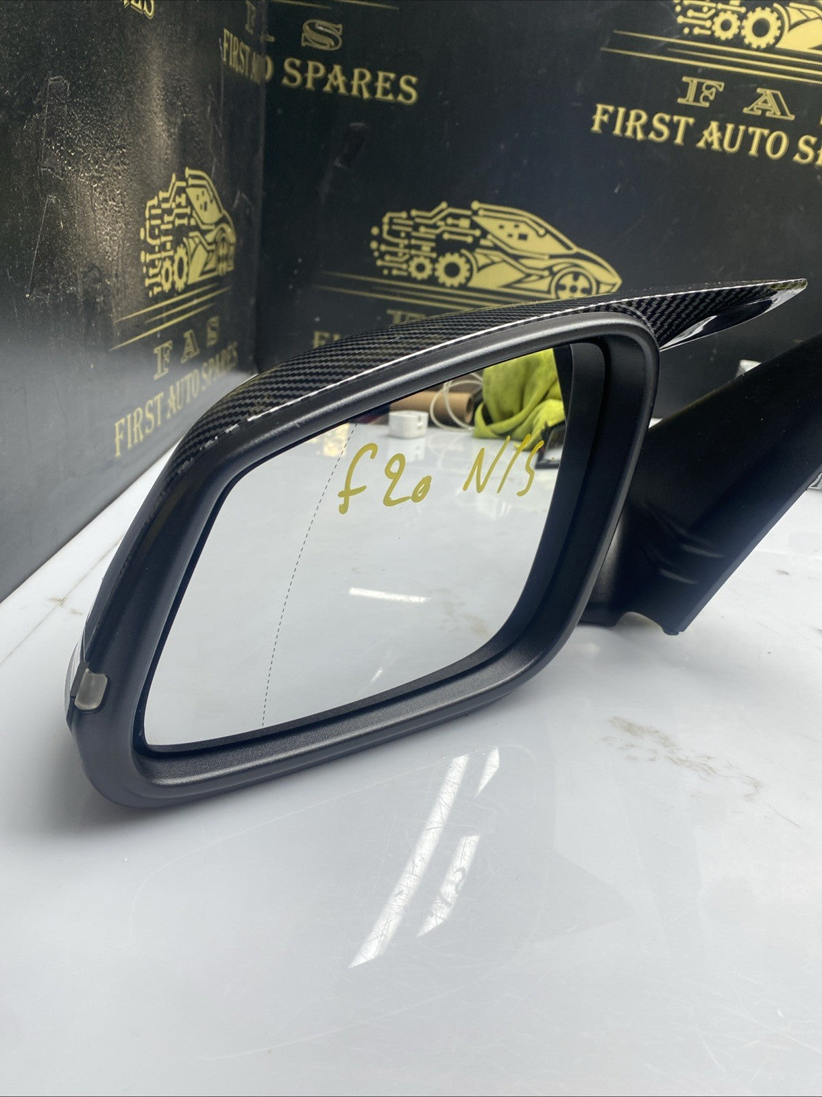 BMW 1 SERIES F20 SPORT 2015 LCI N/S PASSENGER SIDE WING MIRROR IN WHITE 300
