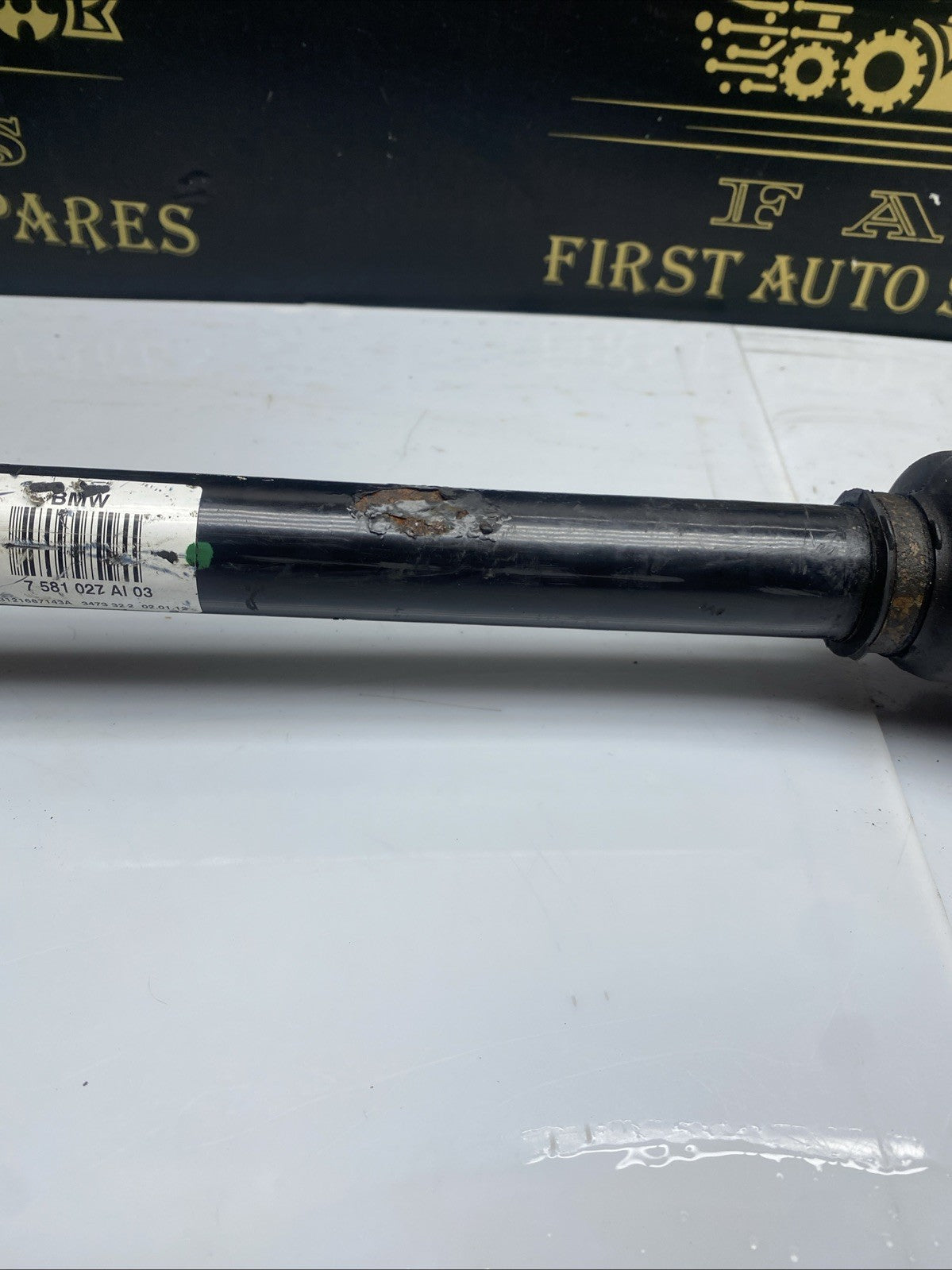 BMW 5 Series F10 F11 520d N47N Output Drive Shaft Left Passenger N/S 7581027