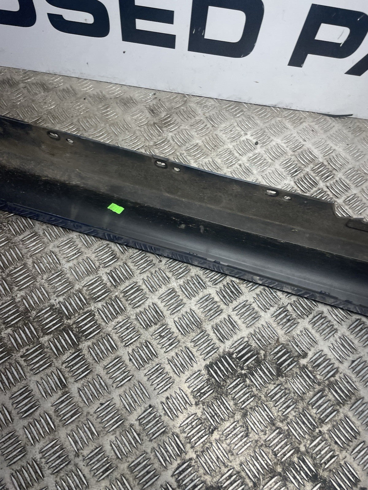 BMW 1 SERIES SIDE SKIRT PASSENGER LEFT M SPORT F21 2011-2019 3DR