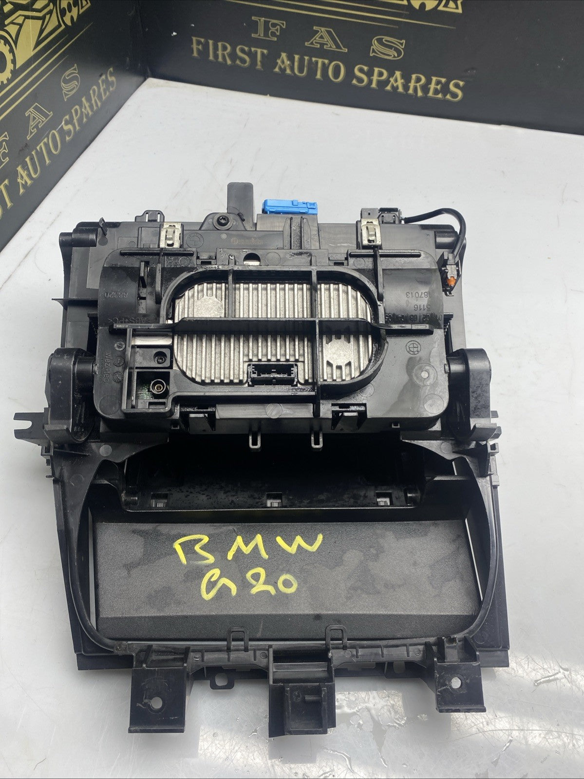 BMW SERIES 3 G20 G21 FRONT CENTRE CONSOLE ASHTRAY STORAGE COMPARTMENT 2019