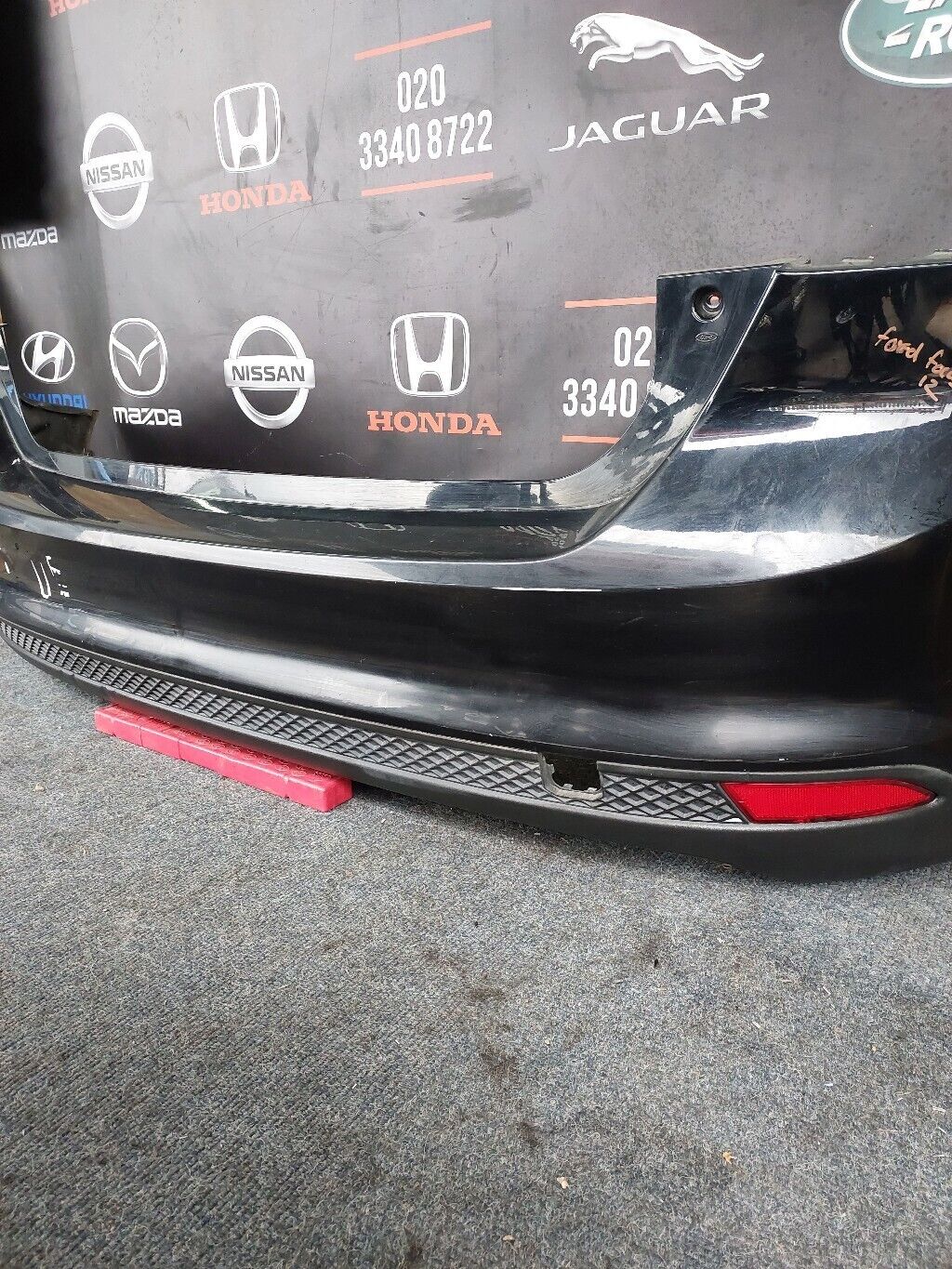 FORD FOCUS REAR BUMPER 2012