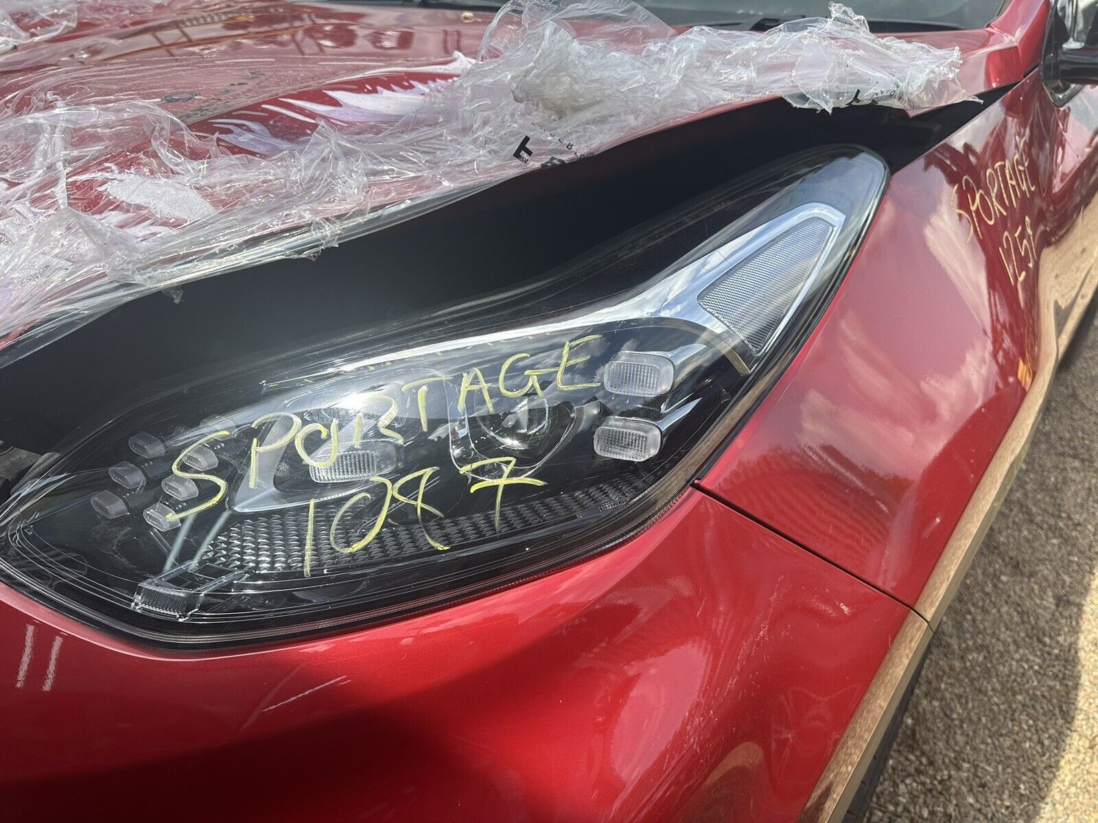 KIA SPORTAGE GT LINE  N/S PASSENGER LEFT LED HEADLIGHT 2021