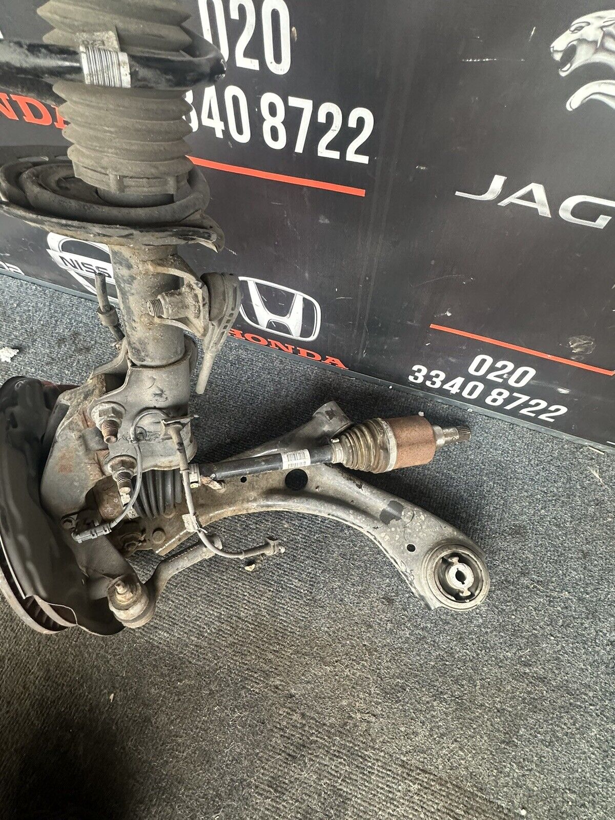 FORD FOCUS St-LINE 1.0 PETROL 2019 FRONT LEFT SUSPENSION HUB LEG