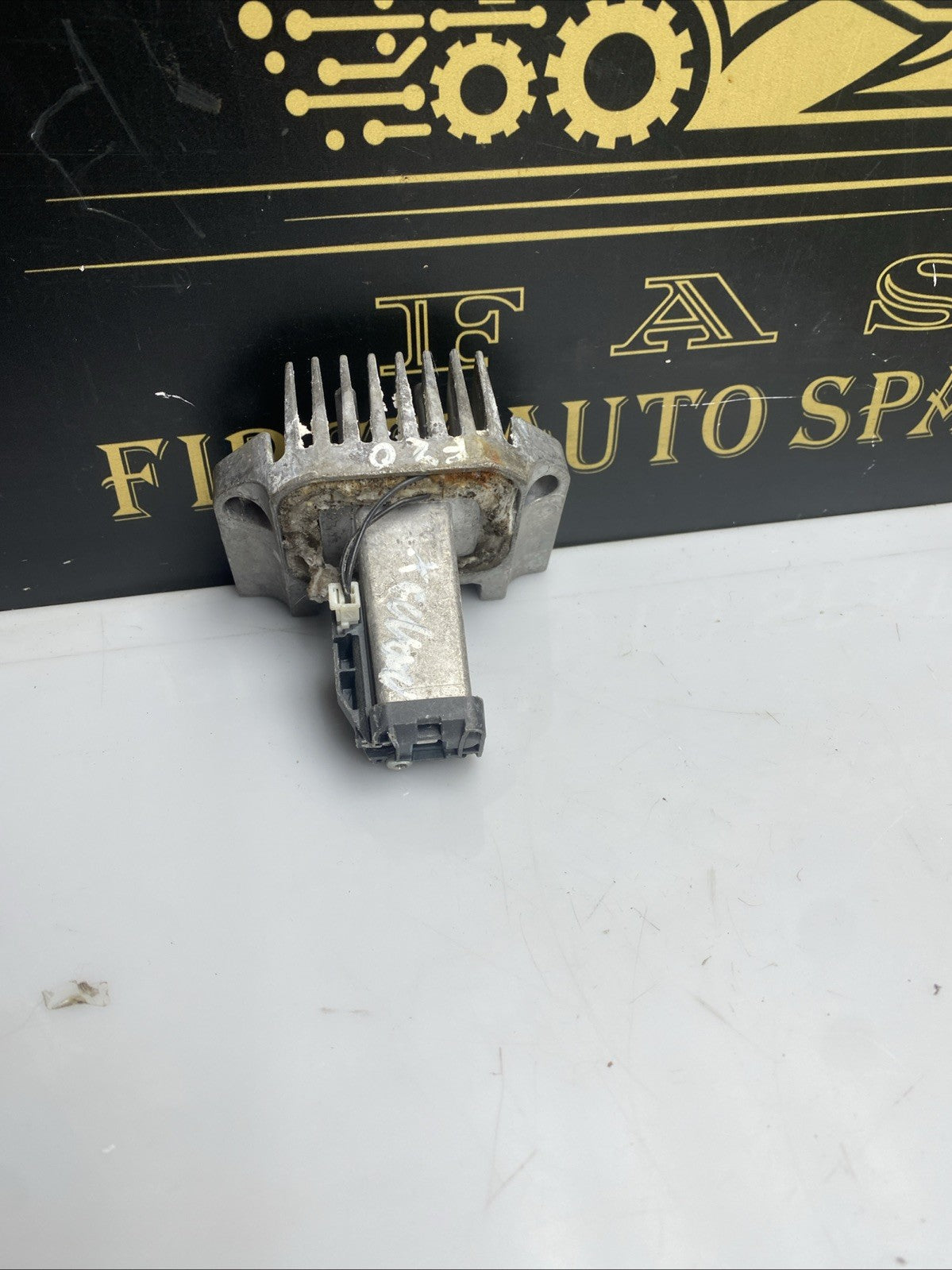 BMW 1 Series F20 Front Right Headlight Control Module - 178422-00