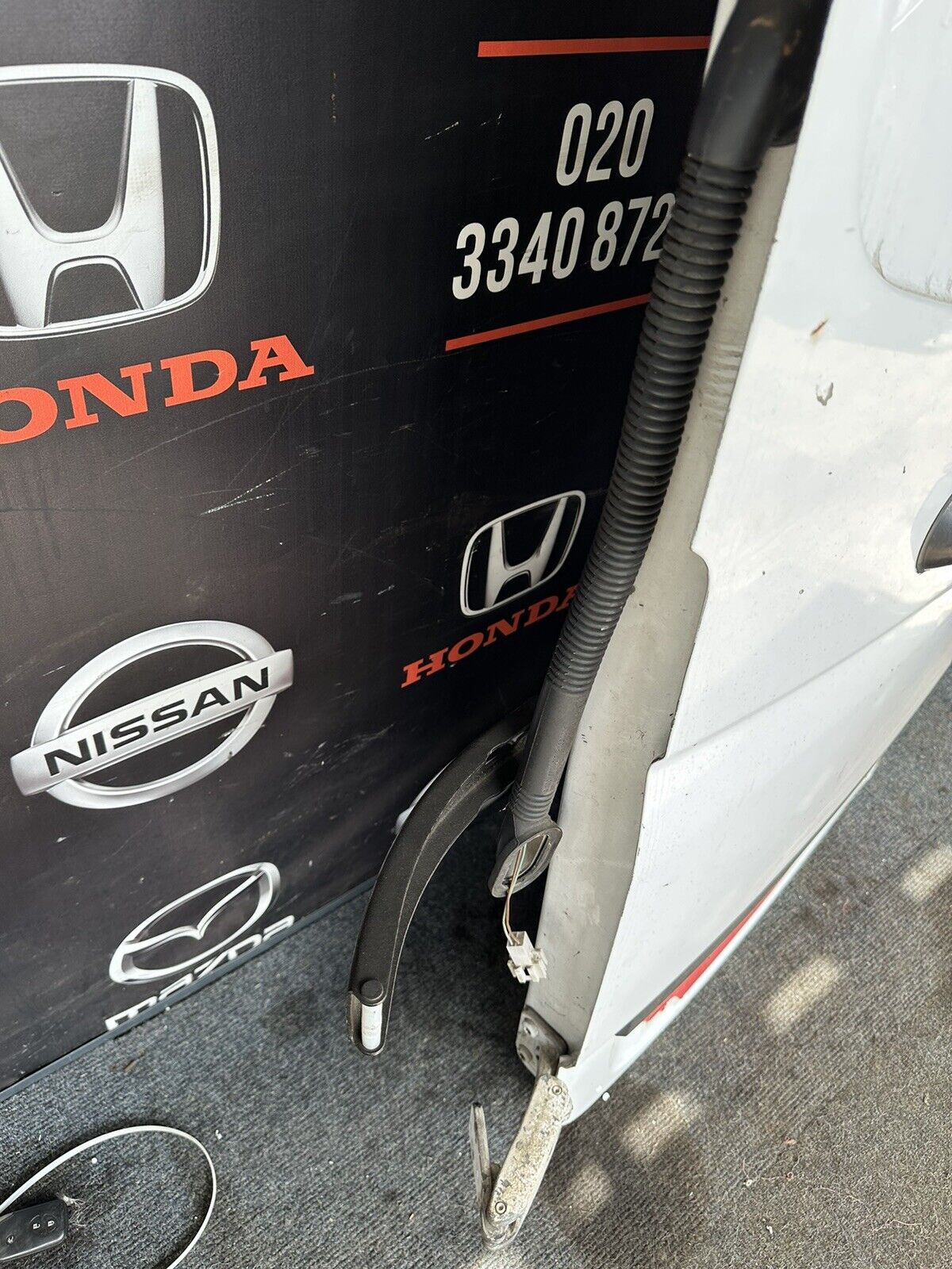 MERCEDES SPRINTER W906 NSR PASSENGER SIDE REAR DOOR COMPLETE WHITE