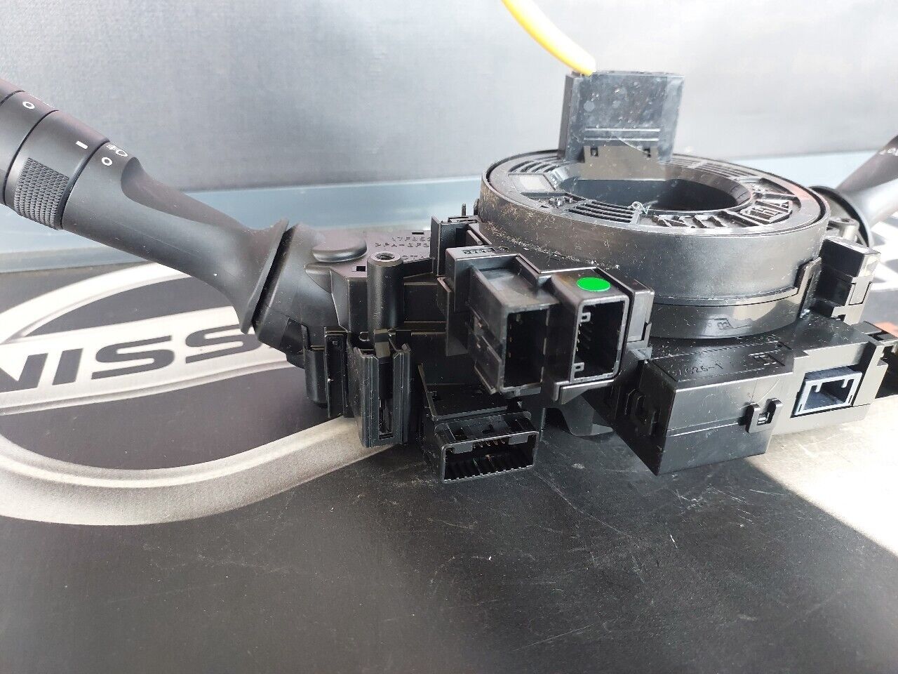 TOYOTA AURIS HATCHBACK STEERING SQUIB WITH WIPER INDICATOR STALK 2013