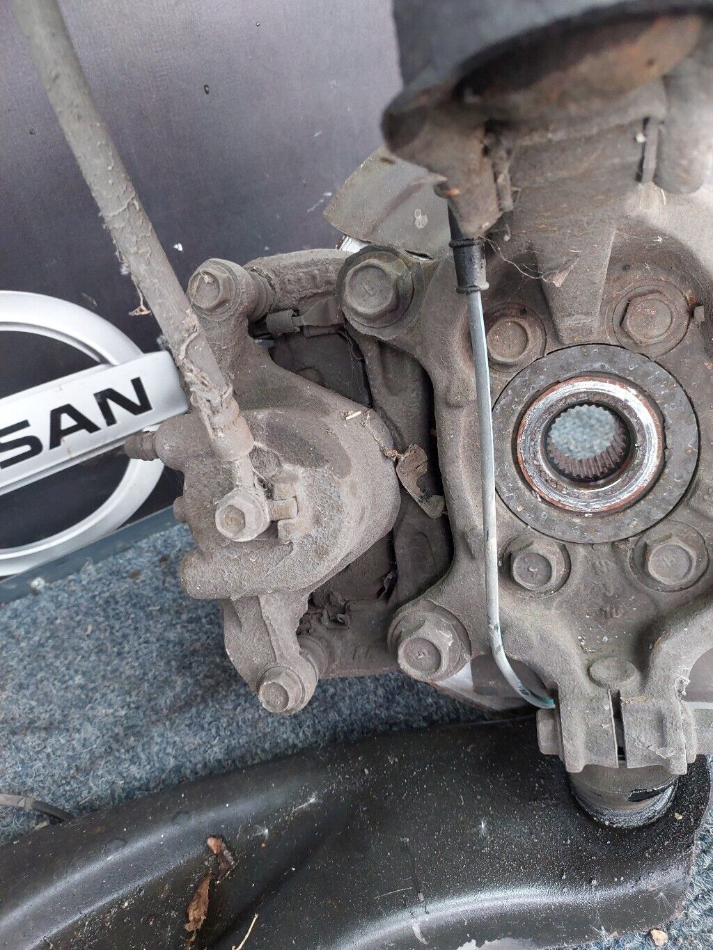 NISSAN JUKE O/S FRONT COMPLETE SUSPENSION LEG RH 2014