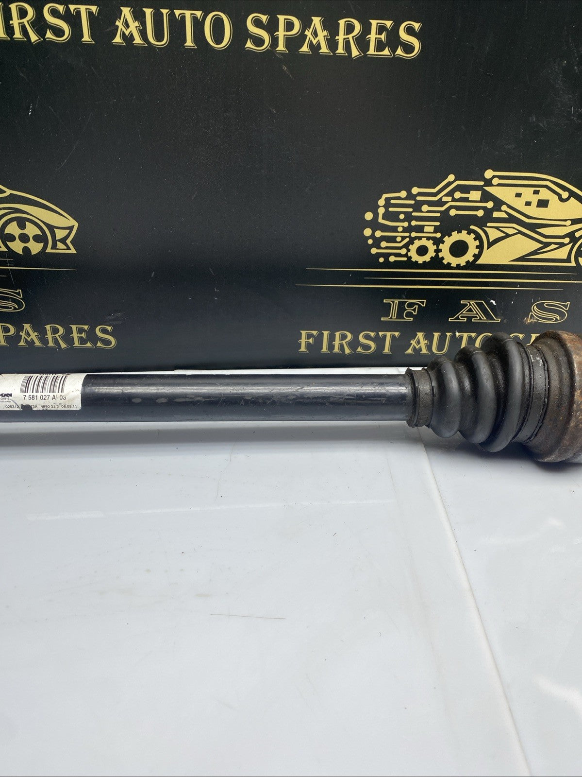 BMW F10 5 SERIES Left Driveshaft 7581027