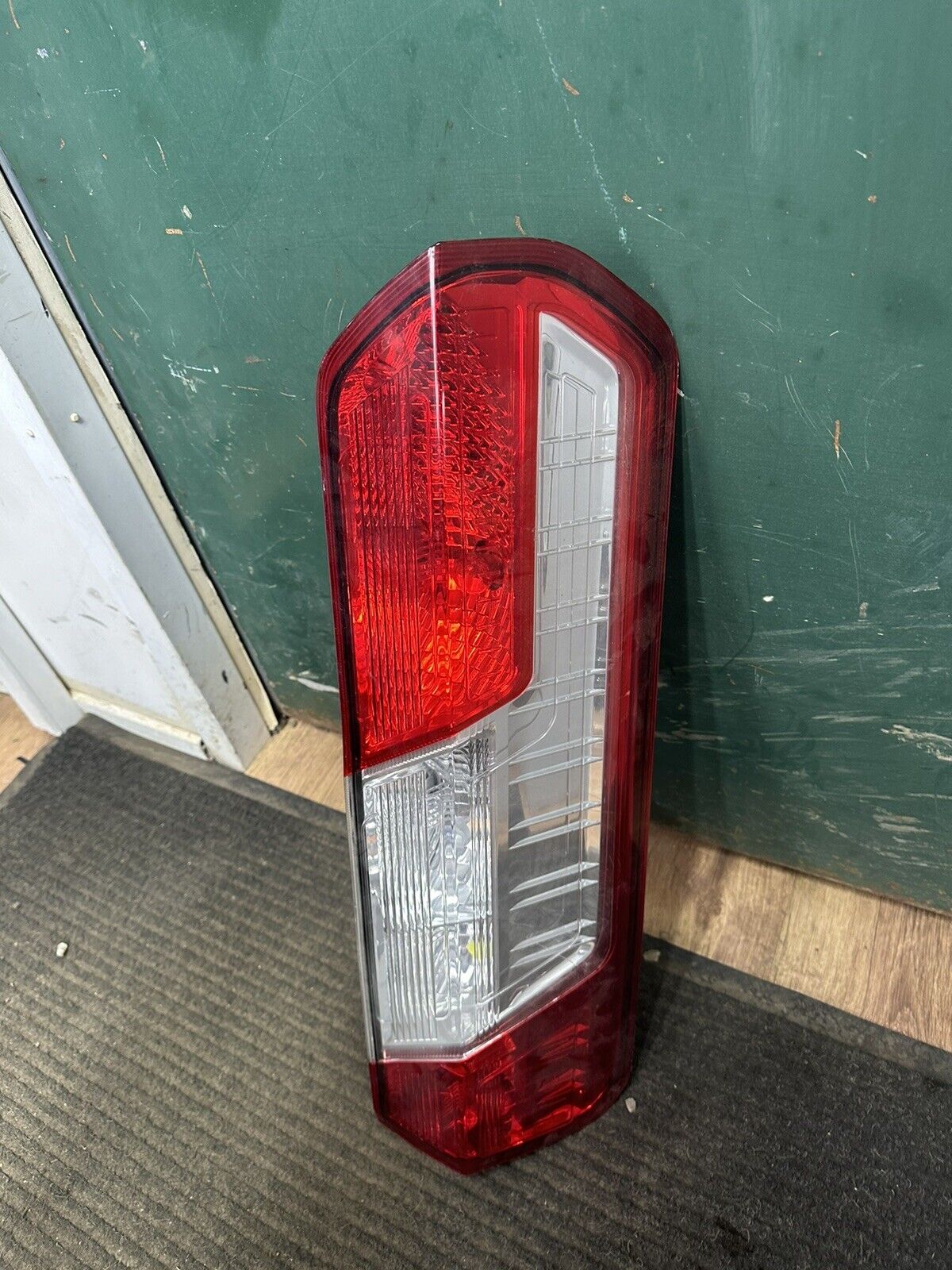 FORD TRANSIT RIGHT TAILLIGHT MK8 2014-2024 BK3113404AG