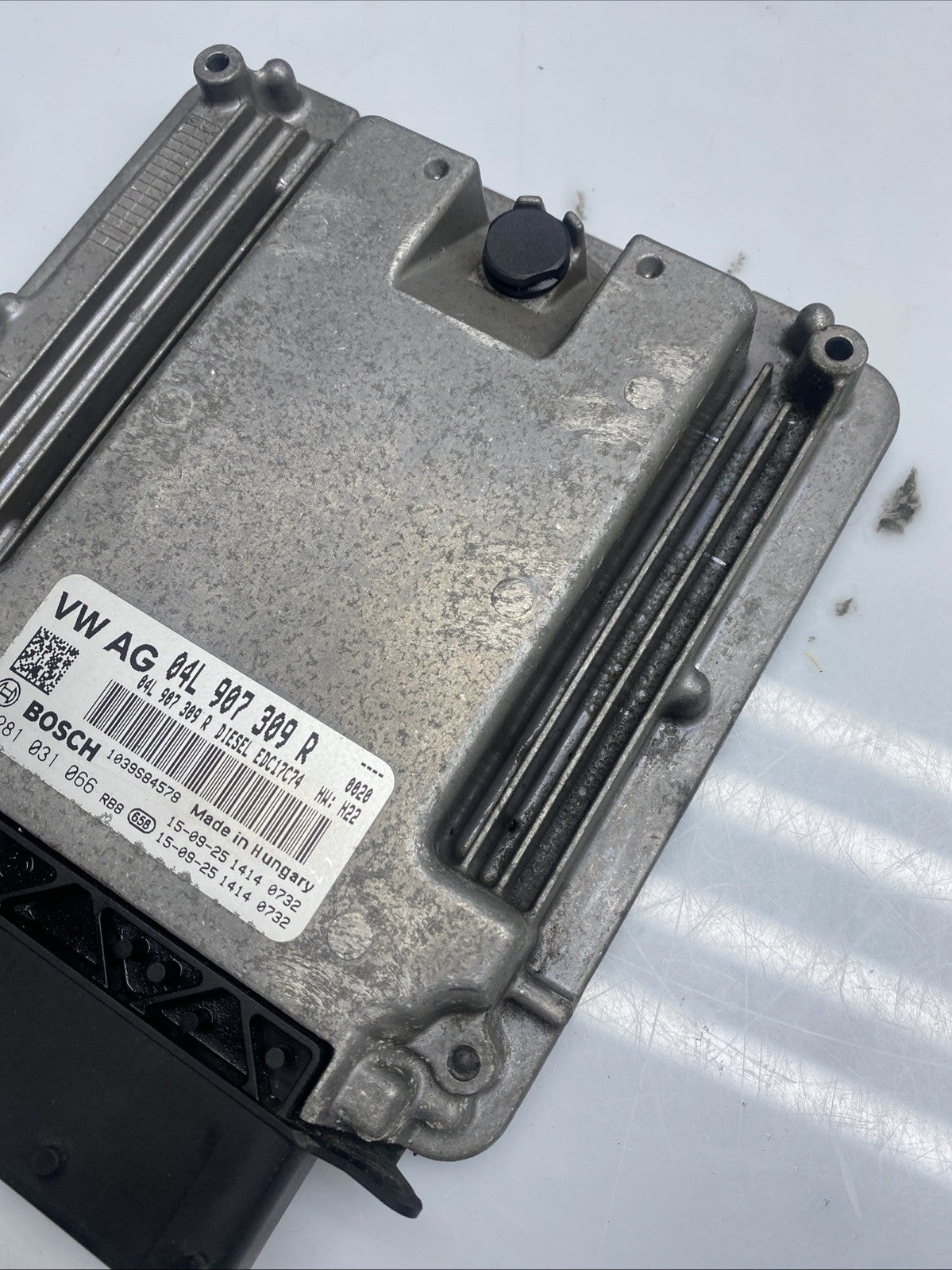 Volkswagen PASSAT B8 04L907309R Engine control unit module ECU OER8067