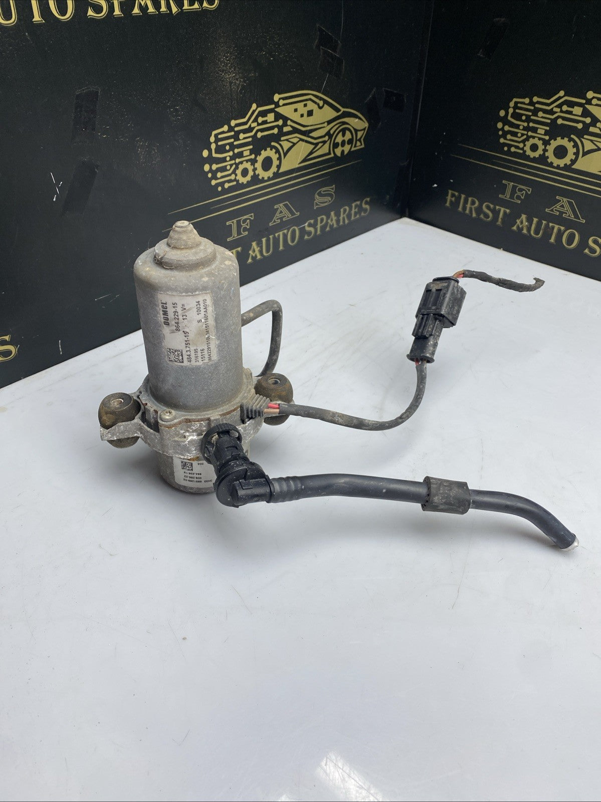 BMW 5 G30 Vacuum Pump 864229 2.0 Petrol / electricity 185kw 2017 22277498