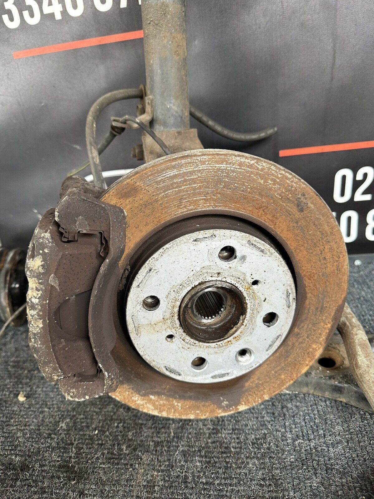 Peugeot 107 Aygo Citroen C1 Suspension Leg & Hub 1.0 CFA 1KR NSF OSF