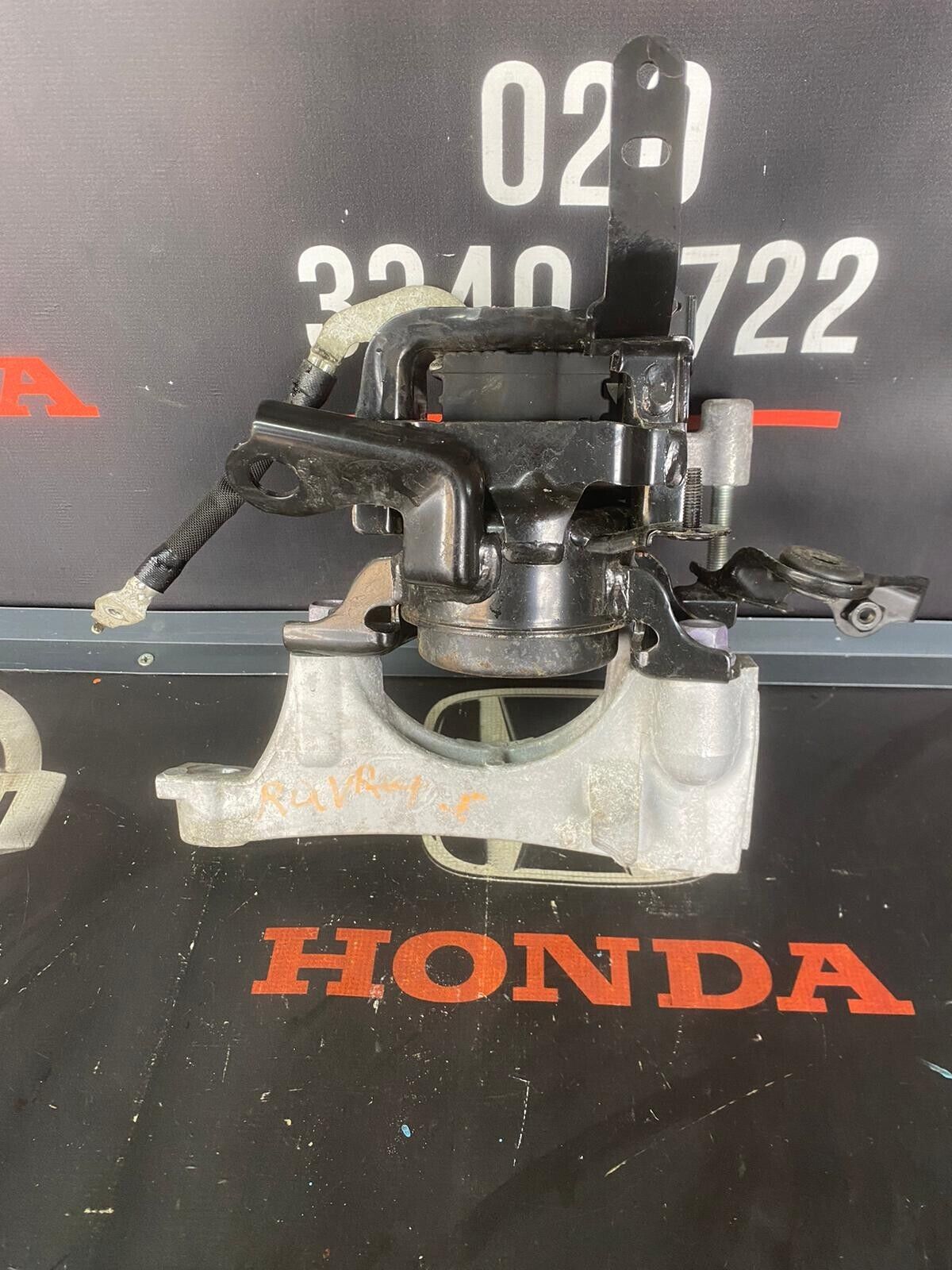 TOYOTA RAV 4 2022 HYBRID ENGINE MOUNT & BRACKET