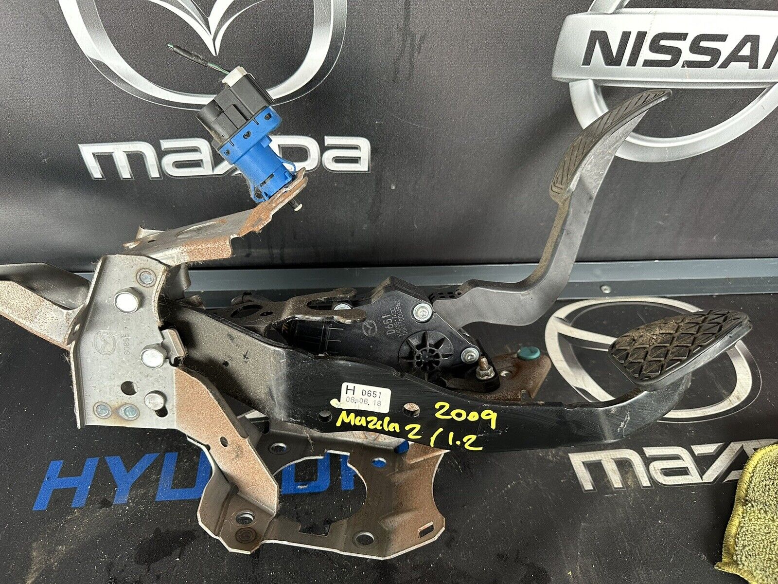Mazda 2 Accelerator Throttle Brake Pedal K4238-7400