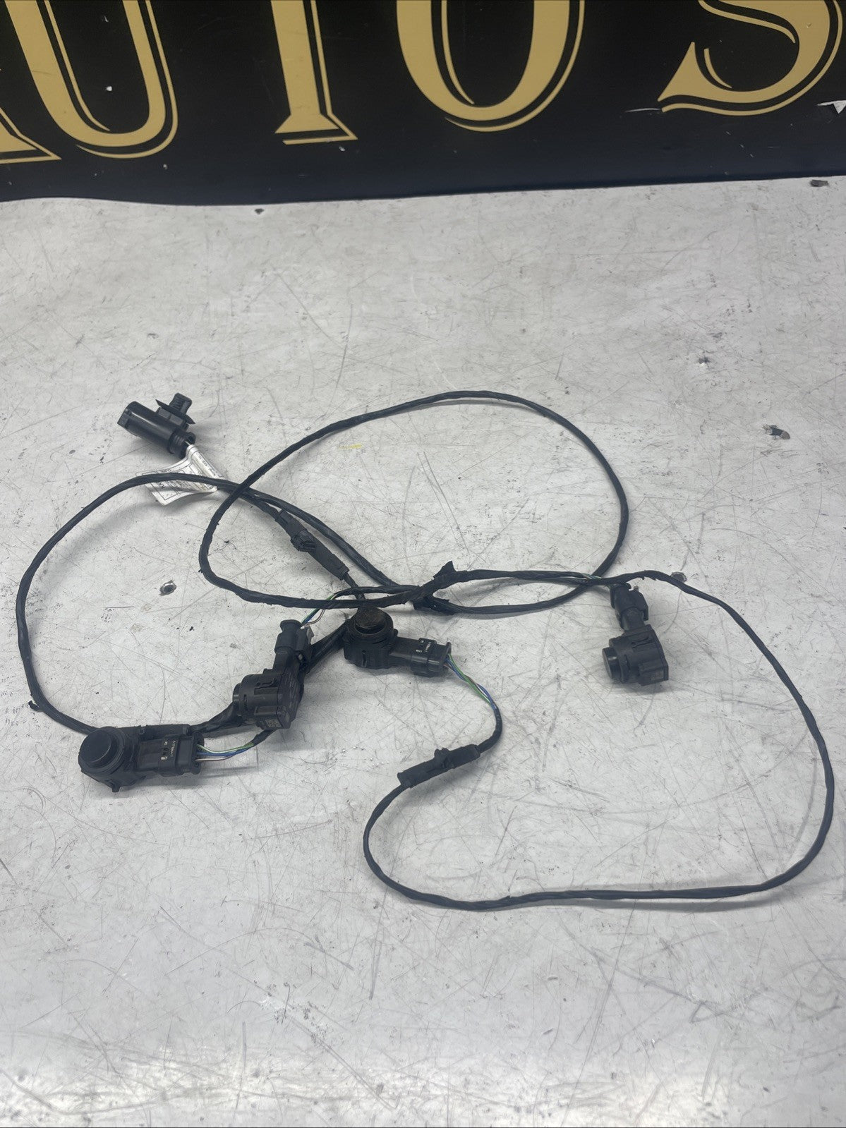 BMW 1 SERIES F40 2 SERIES F44 SPORT FRONT PARKING SENSORS + WIRING LOOM SET