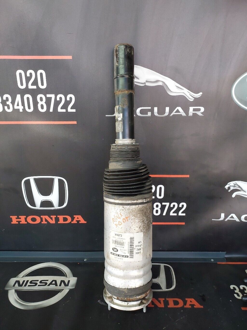 LAND ROVER RANGE ROVER SPORT 3.0 DIESEL N/S FRONT AIR SUSPENSION SHOCK 2017