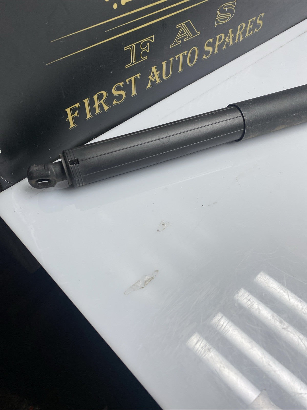 BMW 2 F45 2017 Rear Right Tailgate Trunk Strut Damper 878587