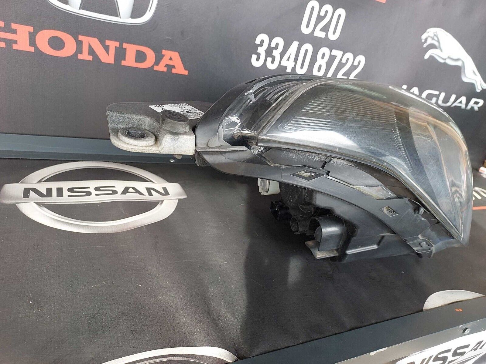 HYUNDAI i10 O/S FRONT HEADLIGHT 2016