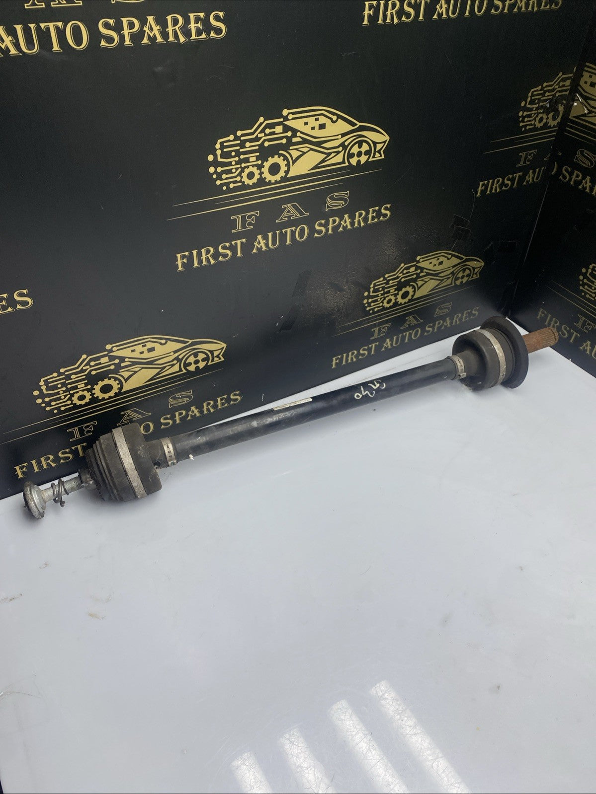 BMW 5 SERIES G30 DRIVESHAFT PASSENGER FRONT 8664049