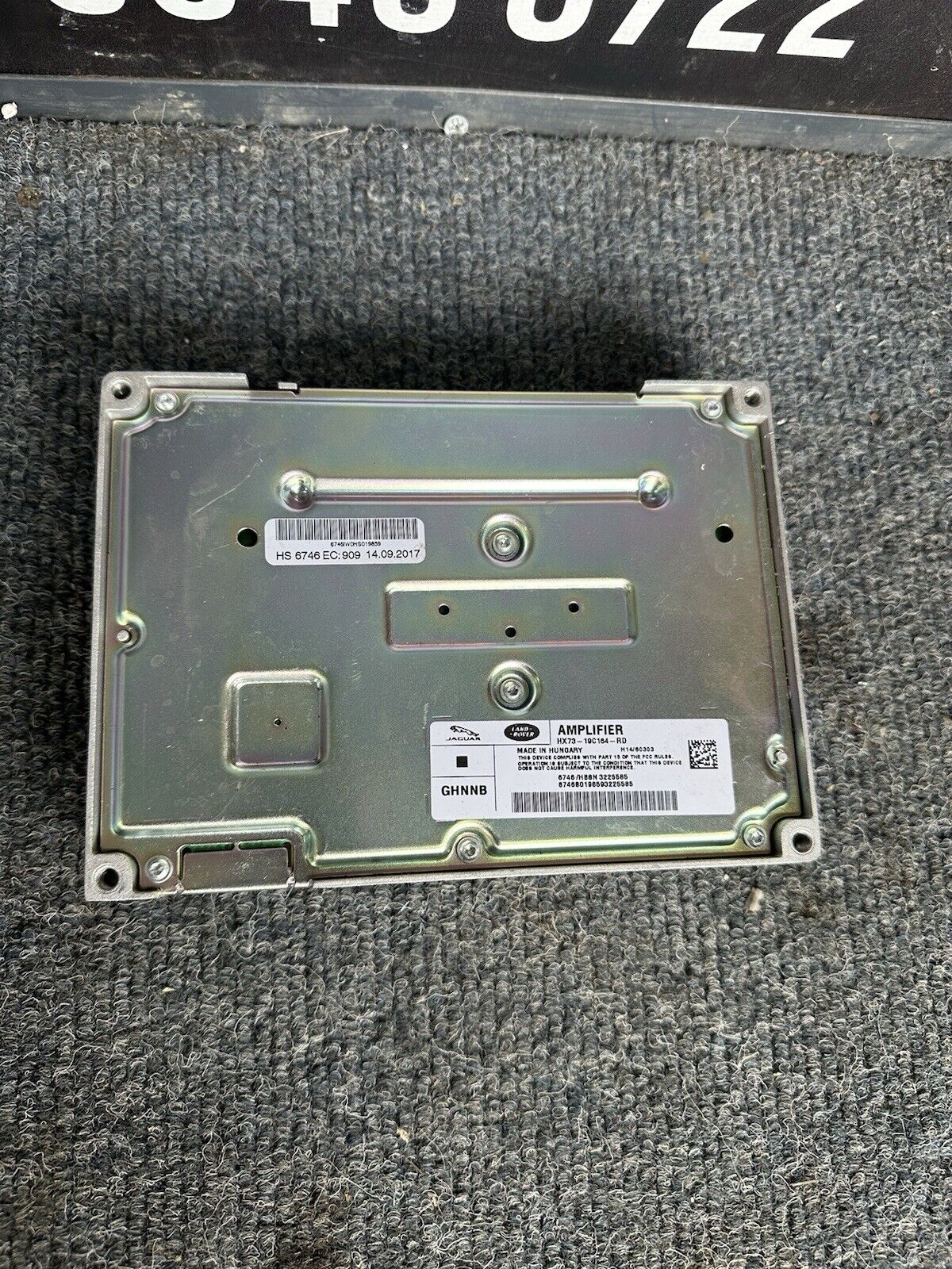 JAGUAR F-PACE Sound Amplifier