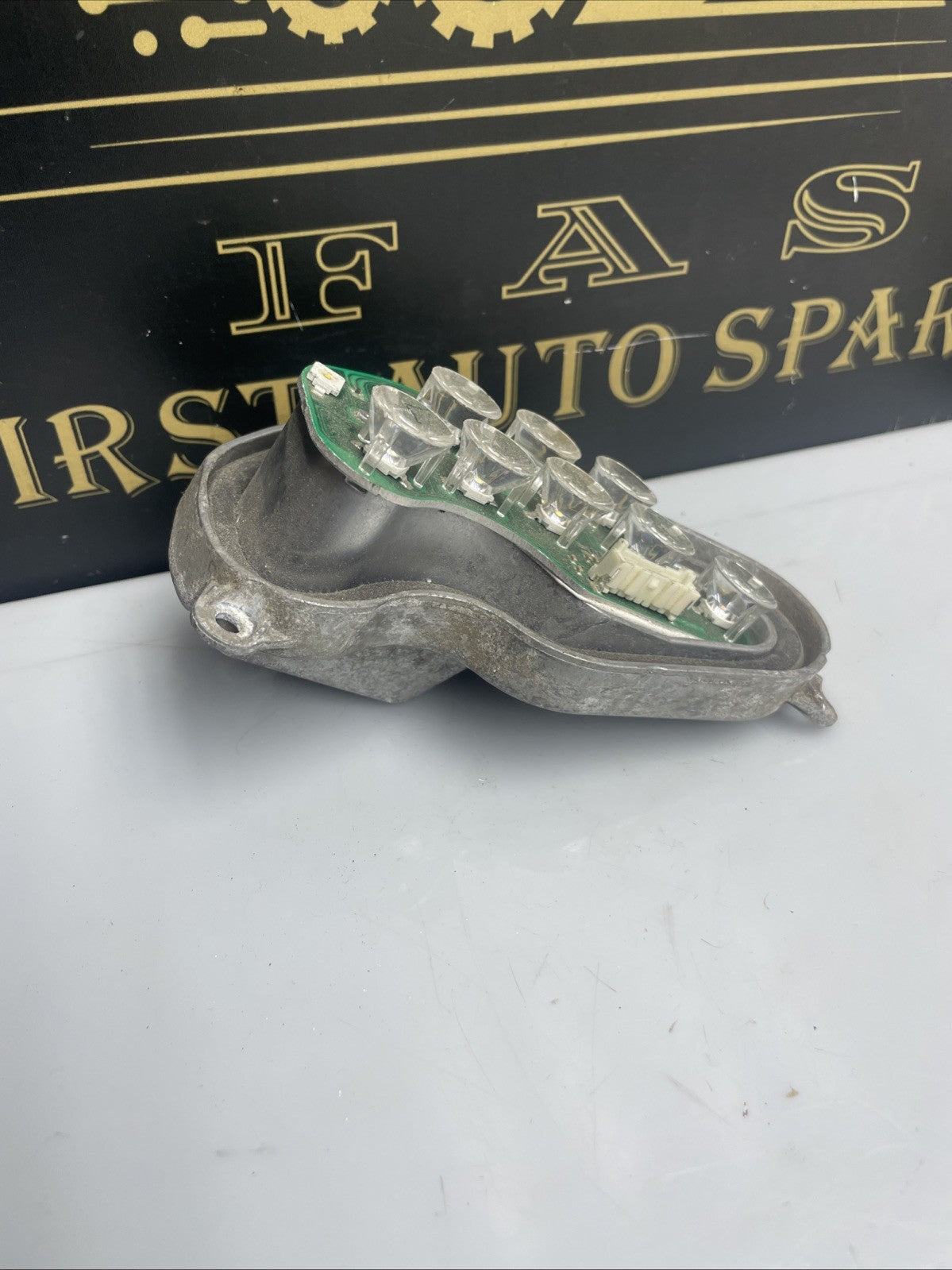 BMW 3 SERIES E92 E93 11-14 LCI DRIVER SIDE XENON HEADLIGHT INDICATOR TURN MODULE