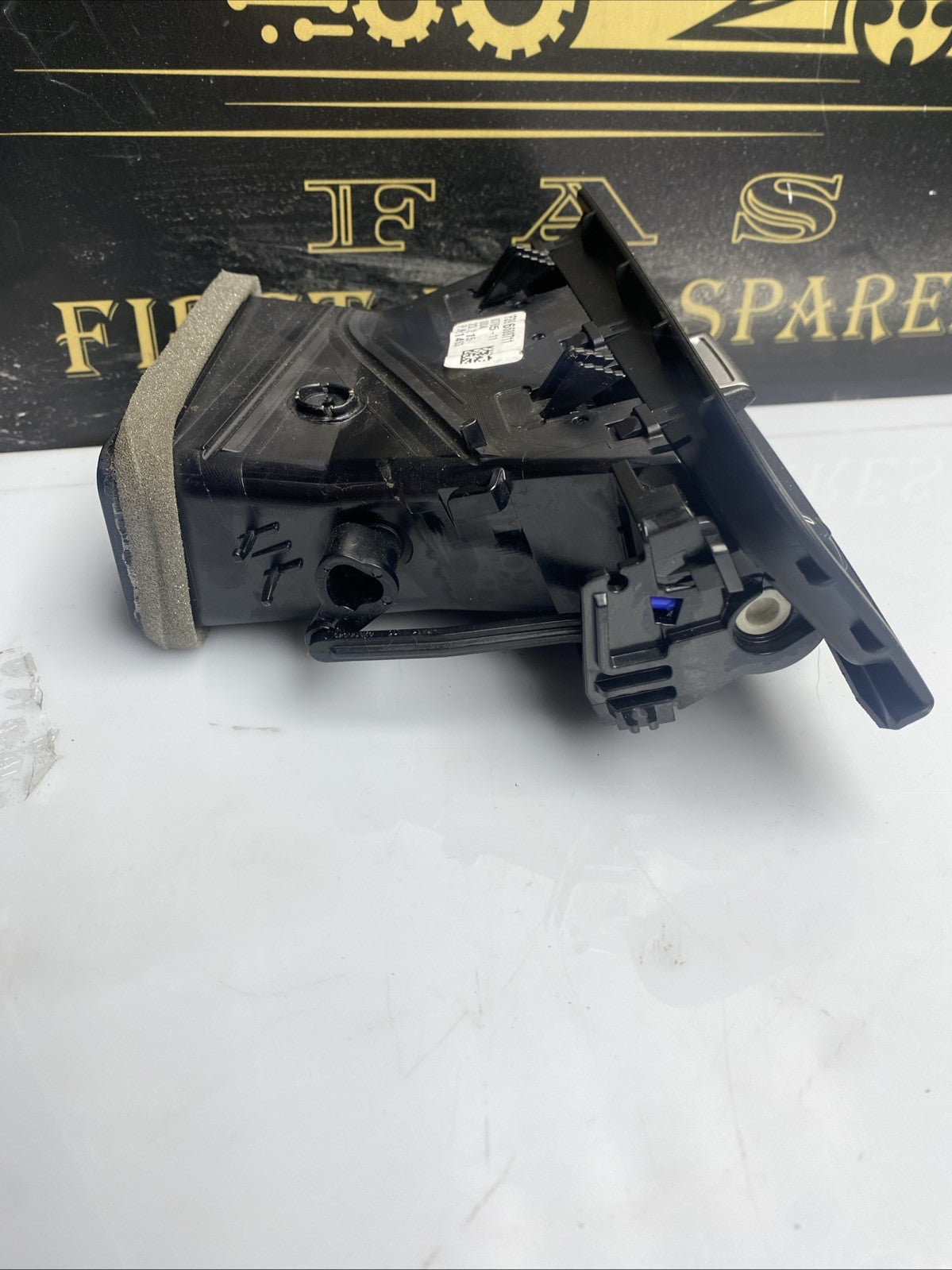 BMW 5 Series F10 F11 N/S Passenger Front Left Dashboard Air Vent Grill 9166887