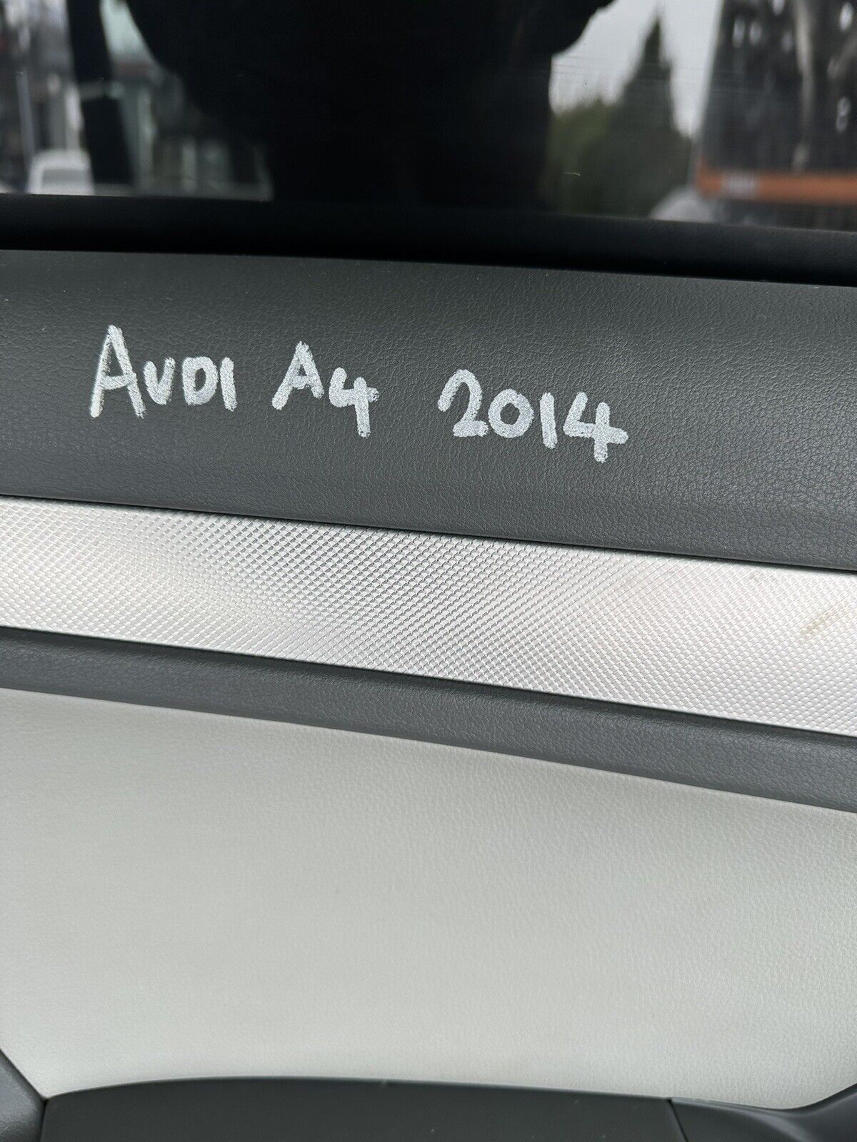 AUDI A4 REAR DOOR LEFT PASSENGER SIDE IN ESTATE B8 2014