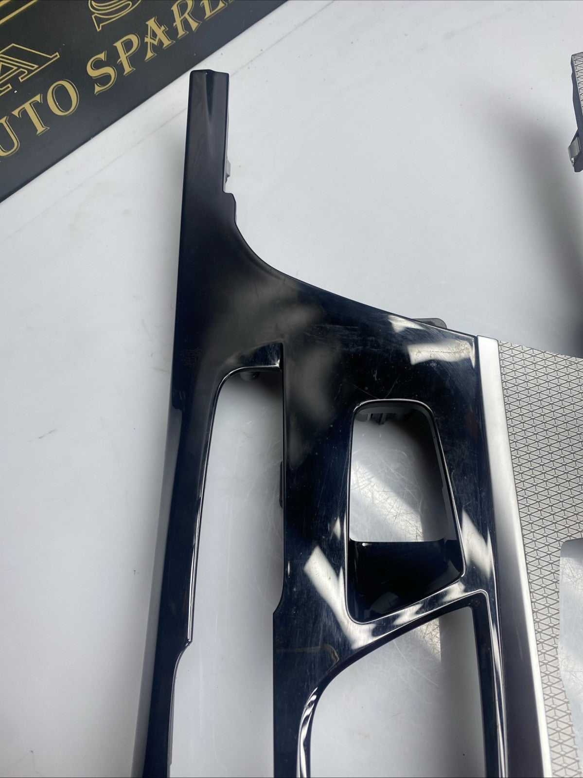 BMW 5 G30 Center Console Trim 9882265 3.0 Petrol / electricity 210kw 36835787