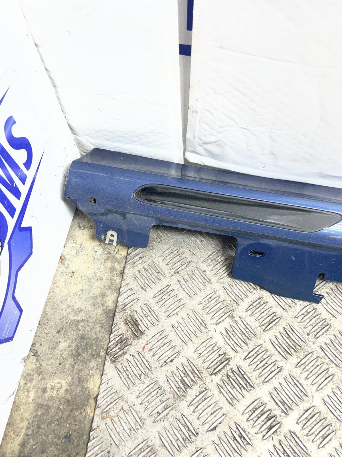 Bmw 5 series side skirt passenger left 2016-2023 m sport 8070341