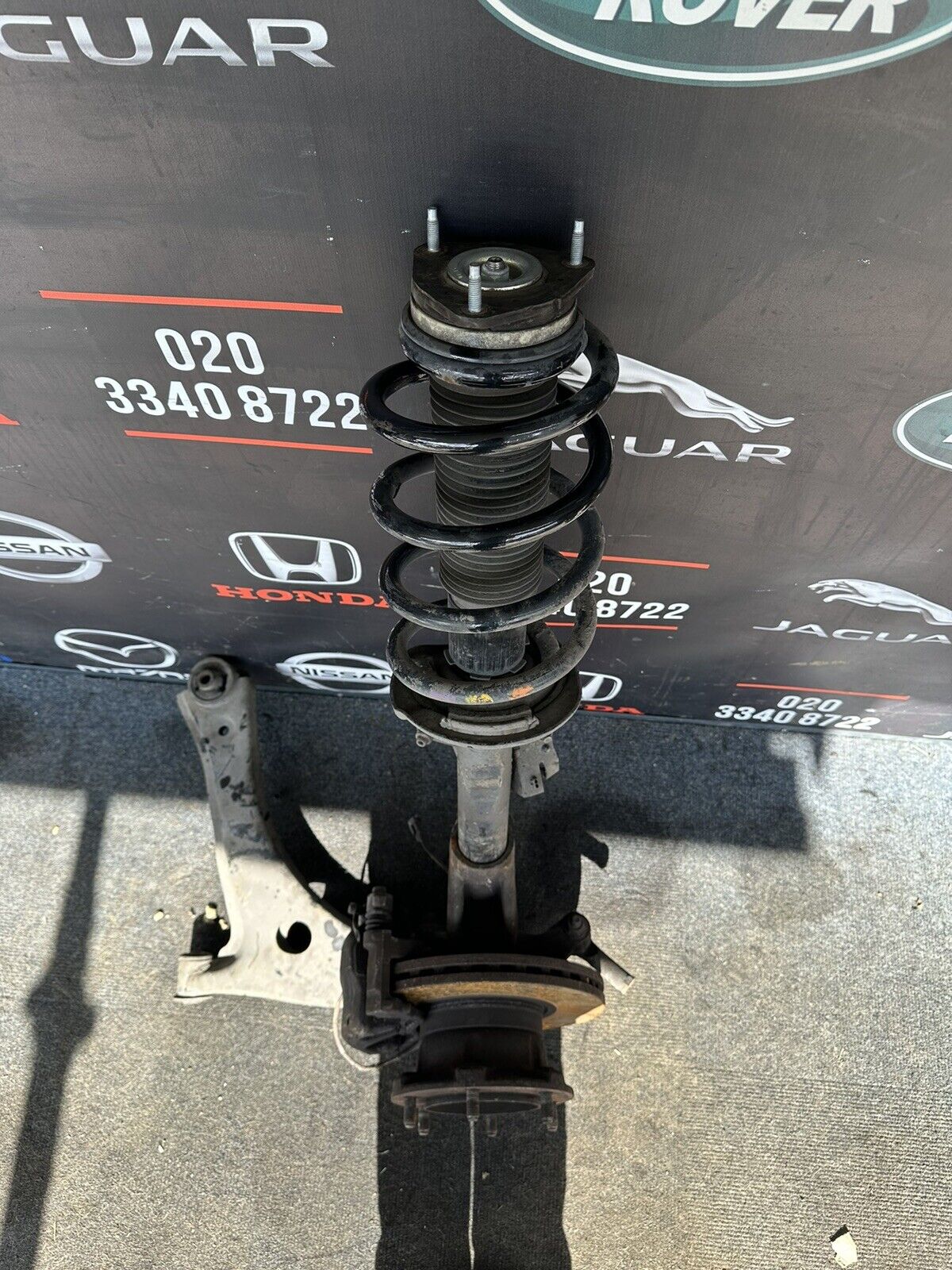 FORD TRANSIT MK8 2.2 DIESEL TRUCK FRONT SUSPENSION LEG LEFT PASSENGER SIDE